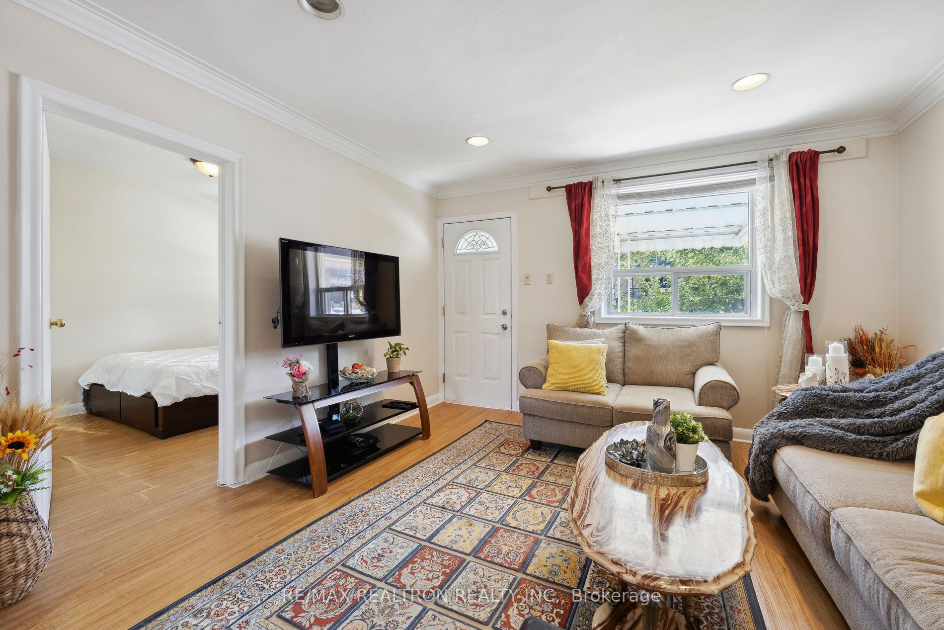 48 Glen Cameron Rd