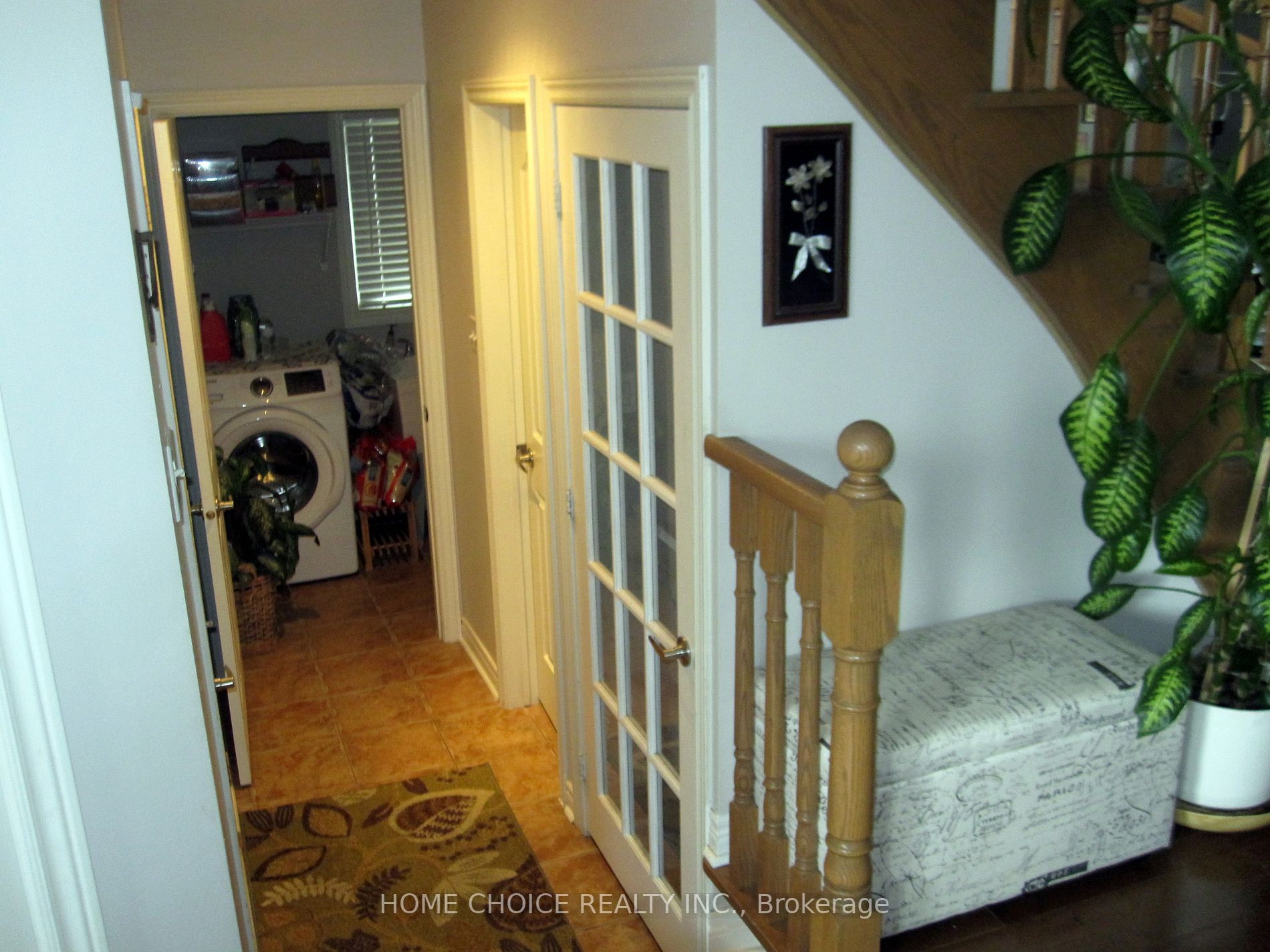 52 Metcalfe Dr