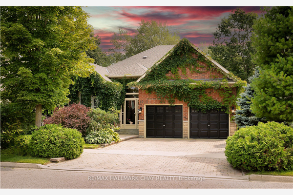 19 Green Meadow Cres, Richmond Hill