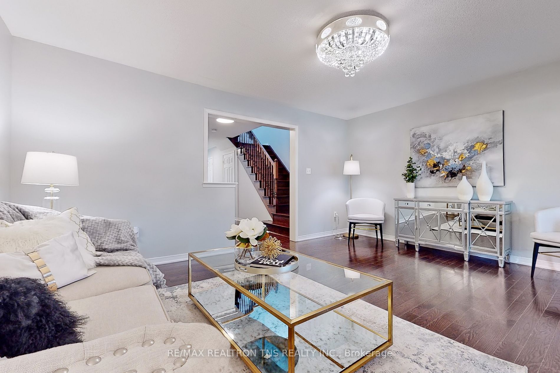 119 Revelstoke Cres