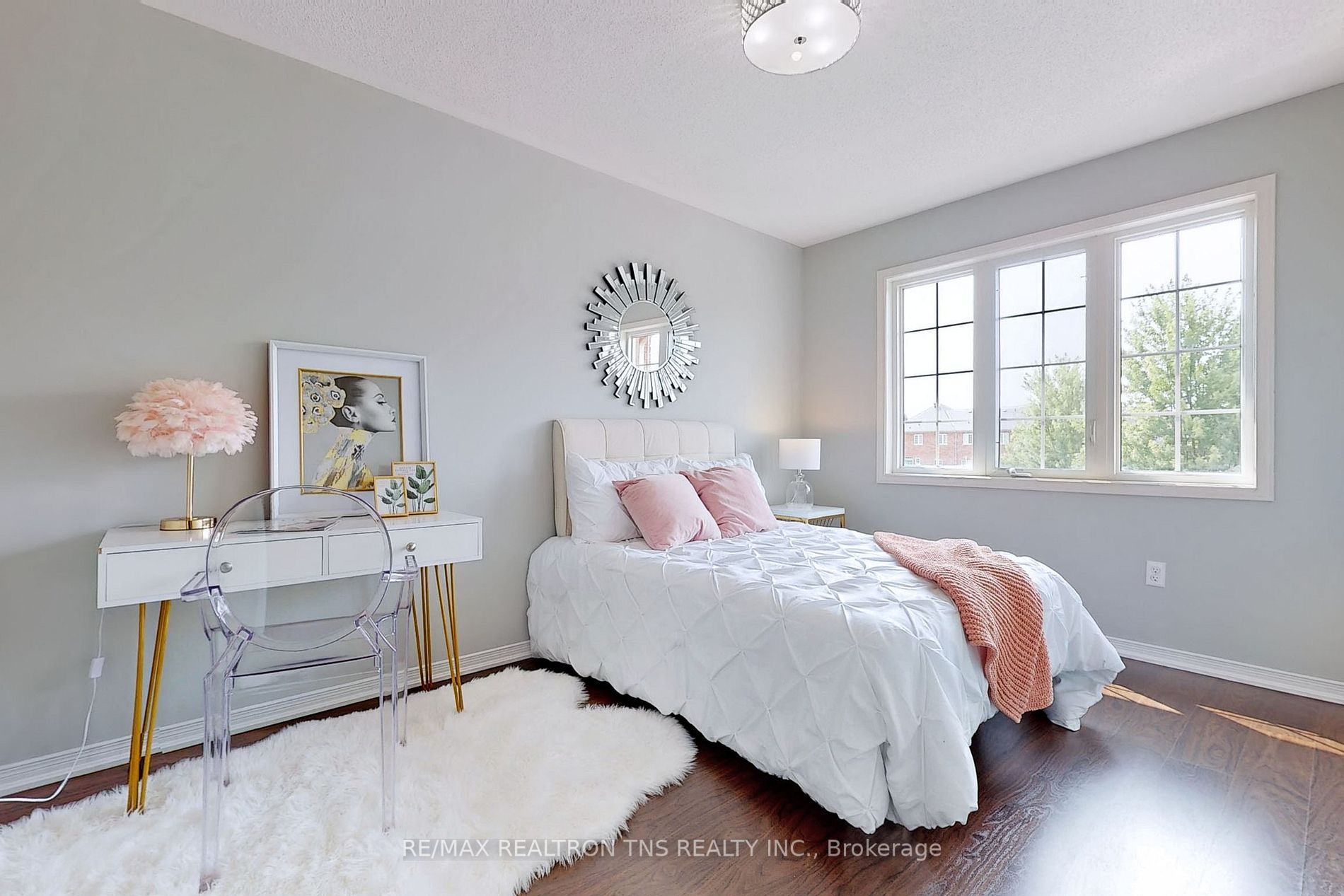 119 Revelstoke Cres