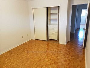 563 Conley St