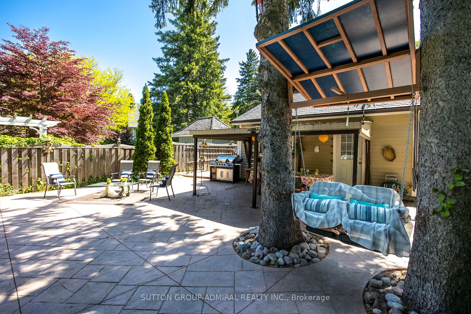 117 Arnold Cres