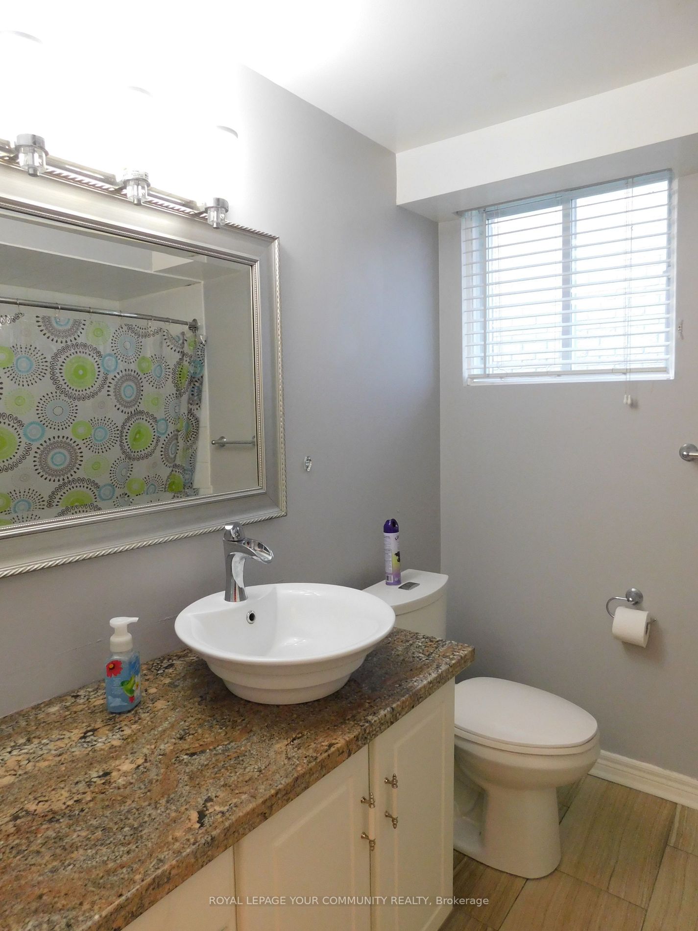25 Breeze Dr, #Lower