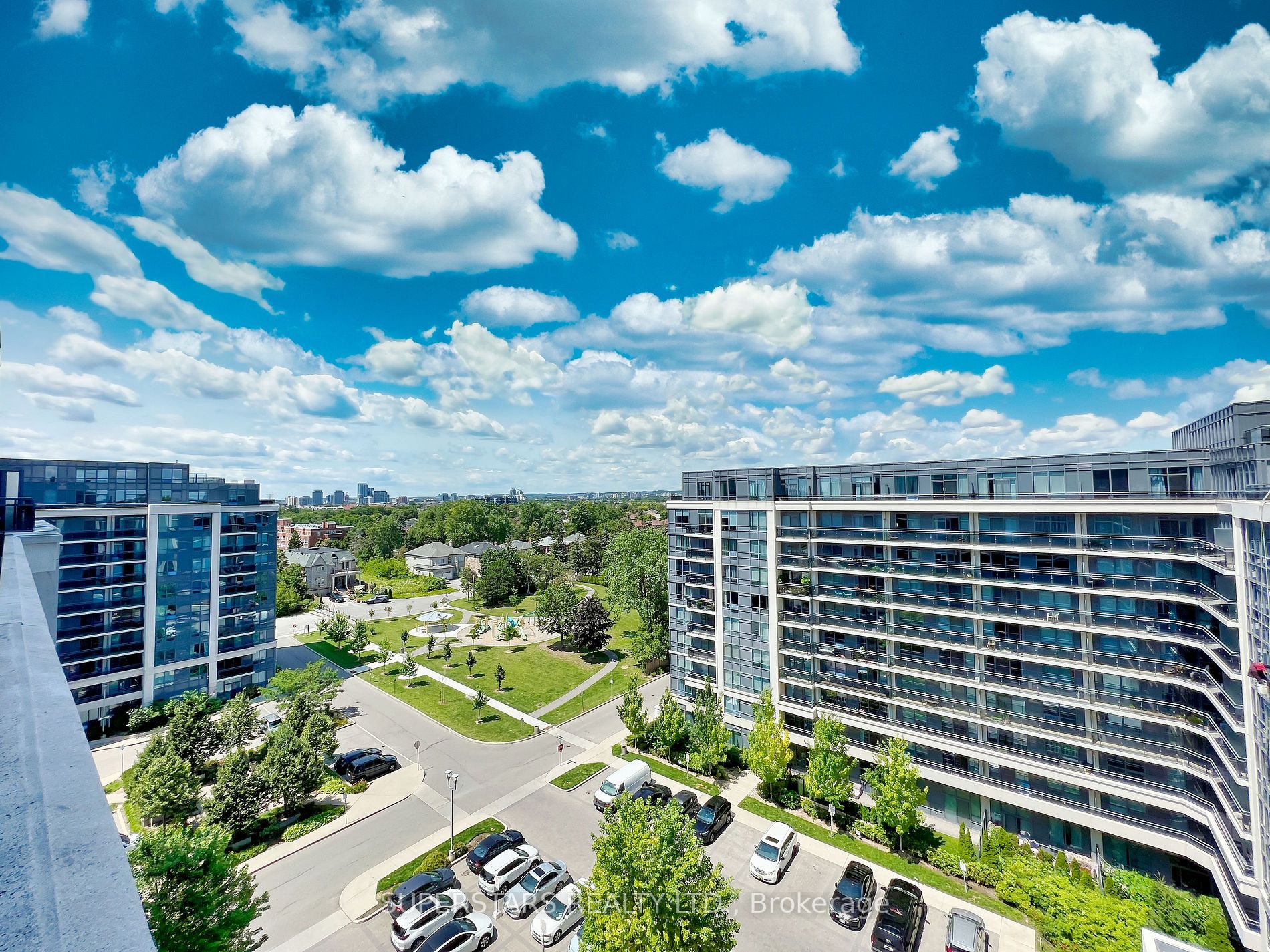 372 Highway 7 Rd E, #Ph16