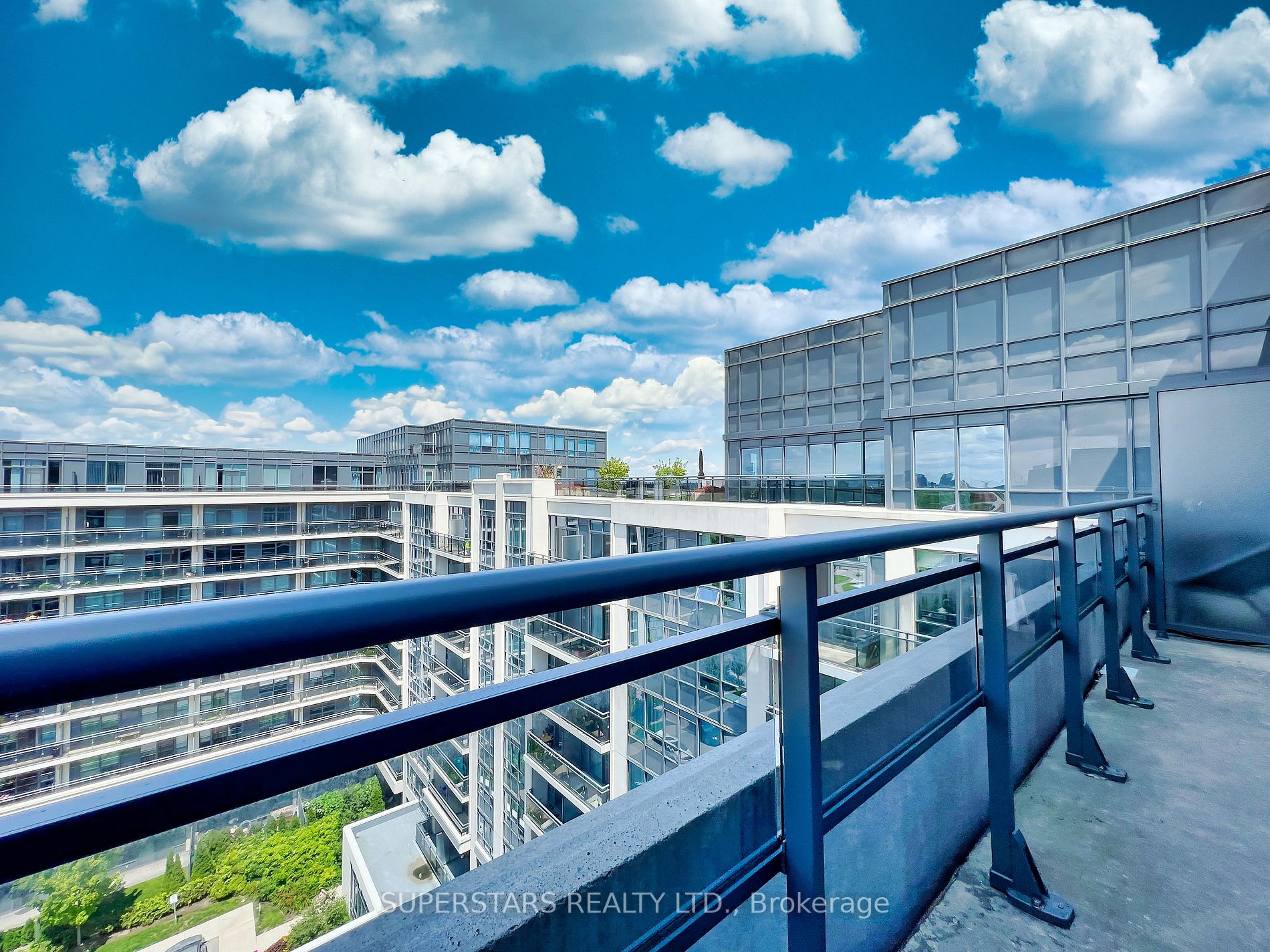 372 Highway 7 Rd E, #Ph16