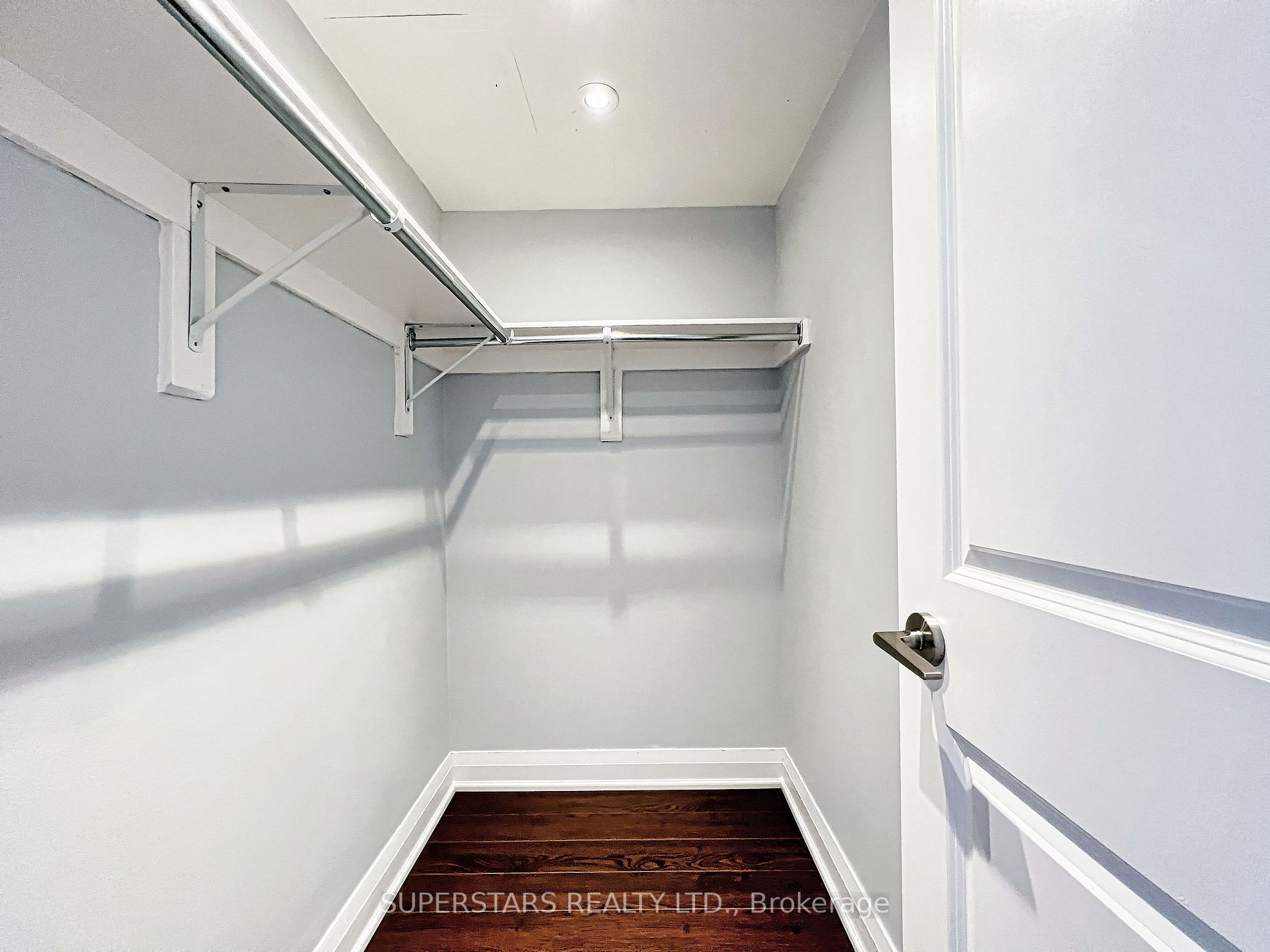 372 Highway 7 Rd E, #Ph16