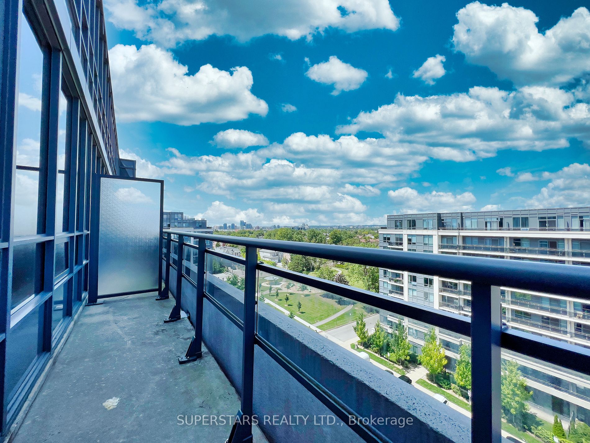 372 Highway 7 Rd E, #Ph16