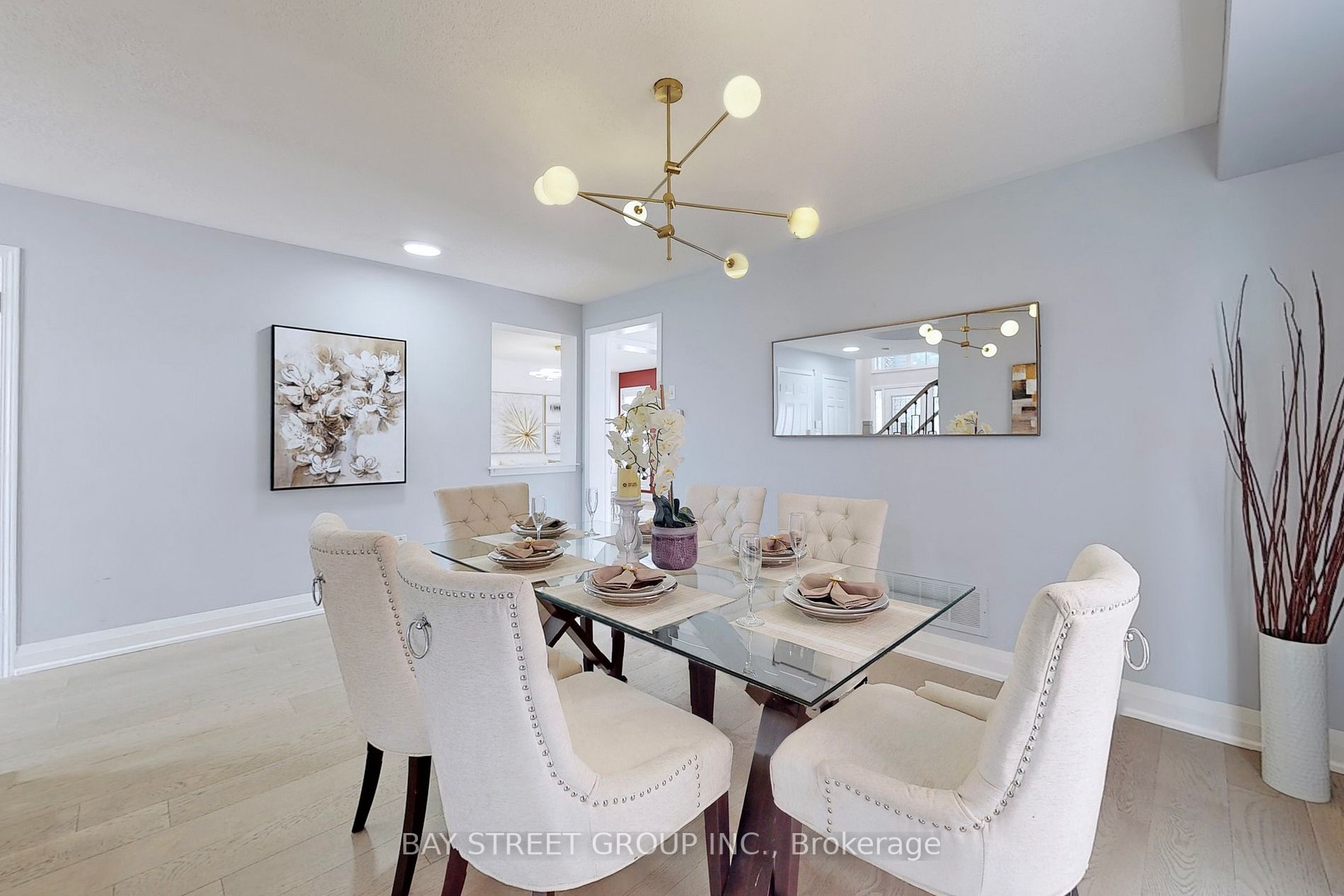 25 Tower Bridge Cres