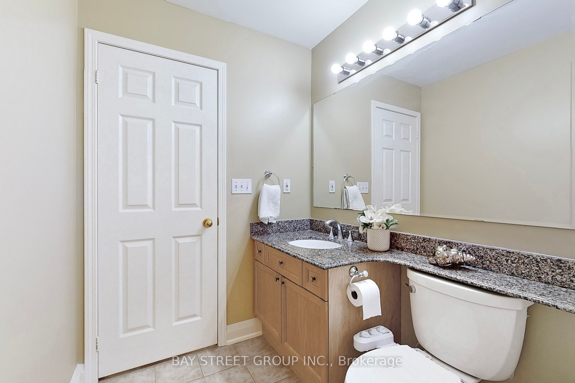 25 Tower Bridge Cres
