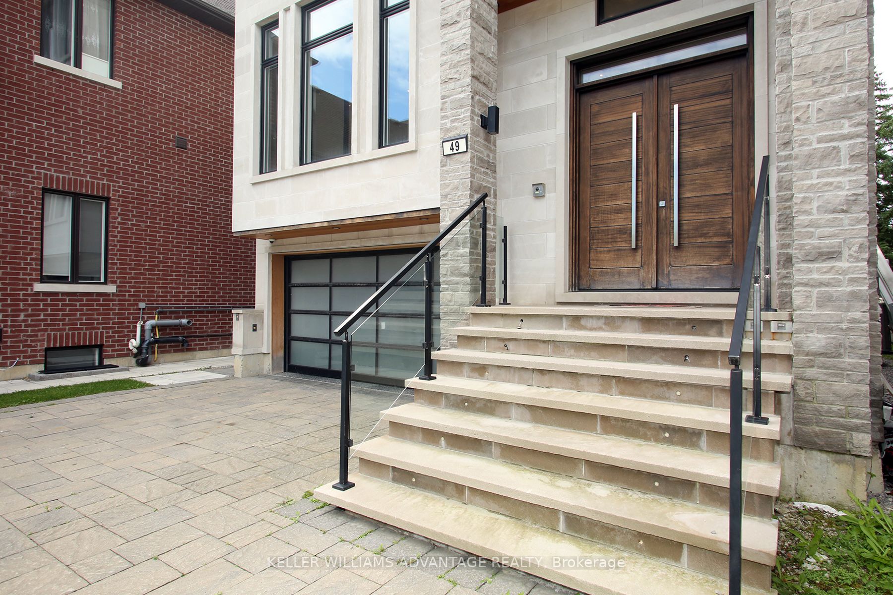 49 Garden Ave