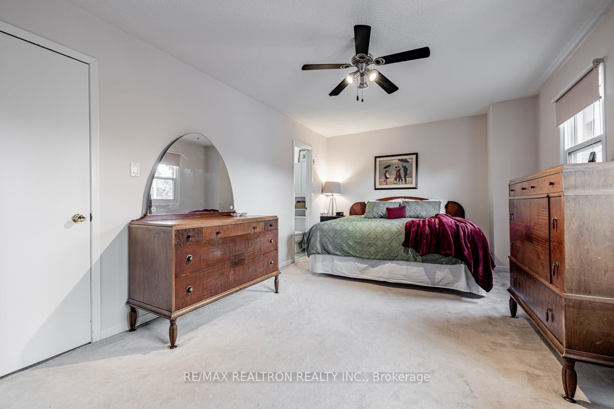 163 Gailcrest Circ