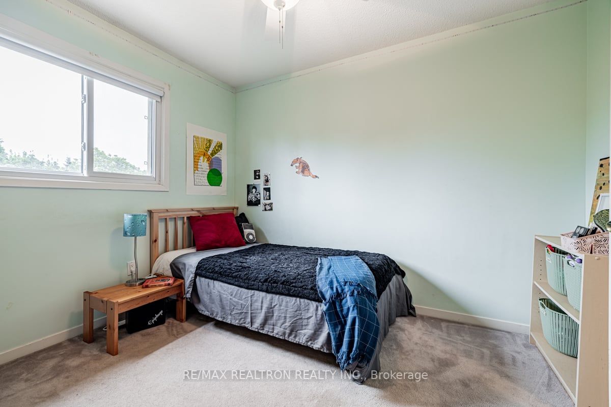163 Gailcrest Circ
