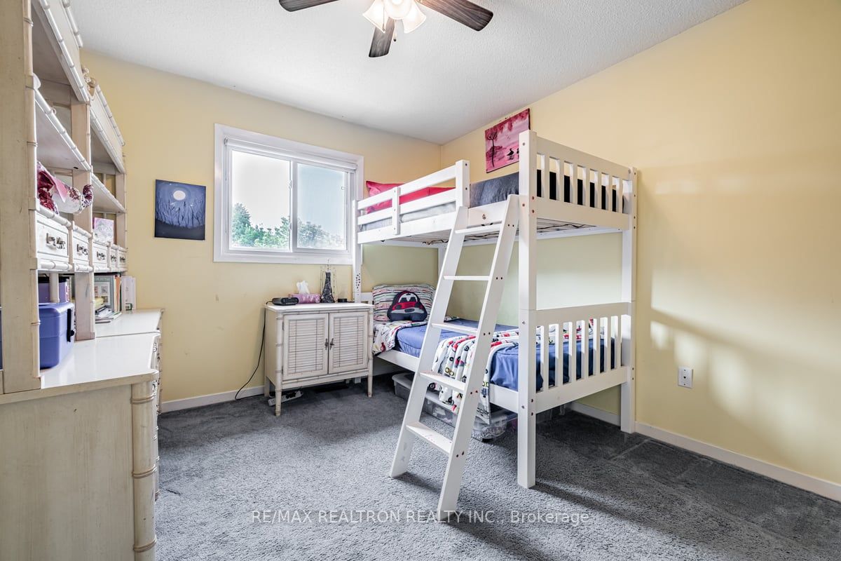 163 Gailcrest Circ