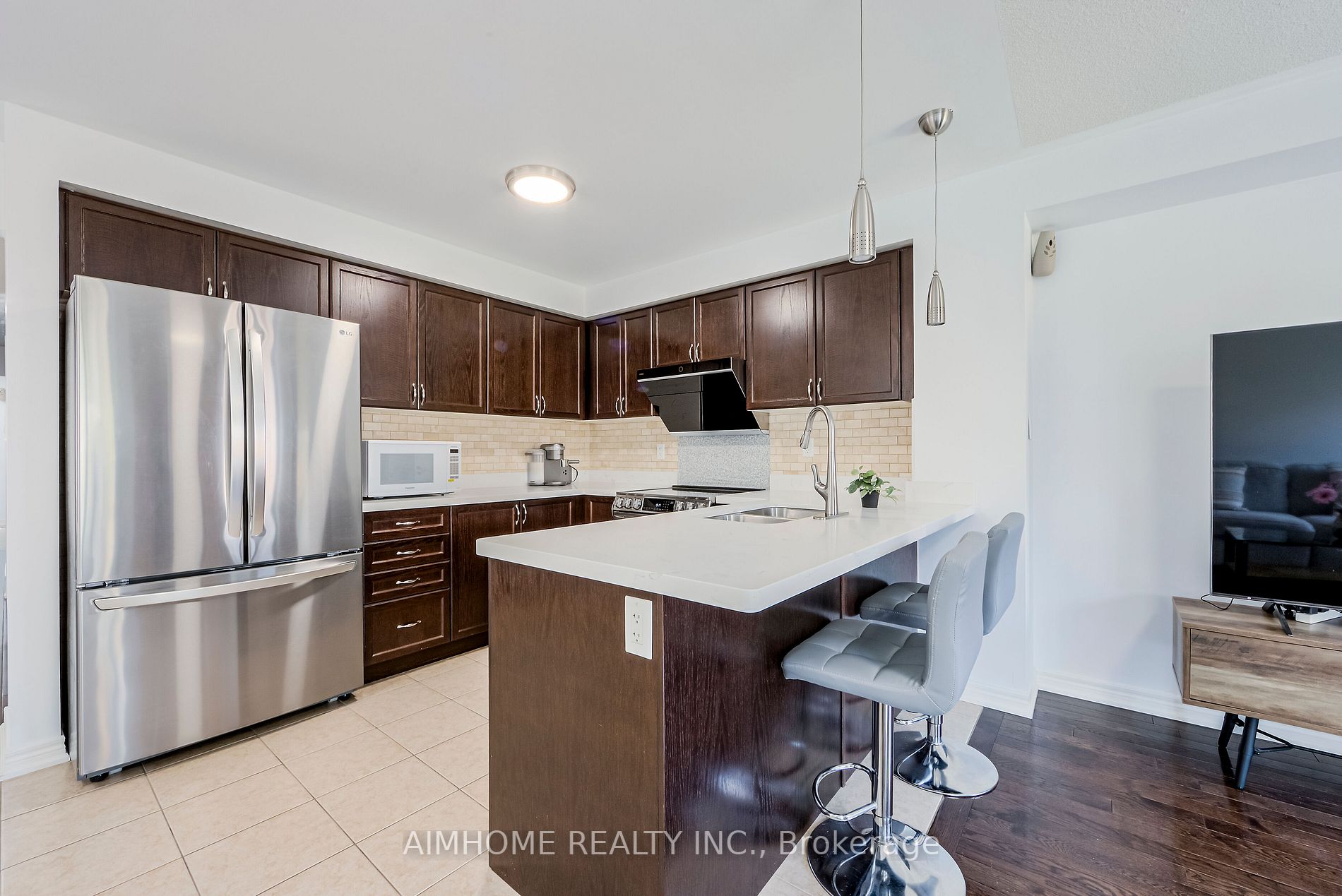 34 Meadowhawk Trail