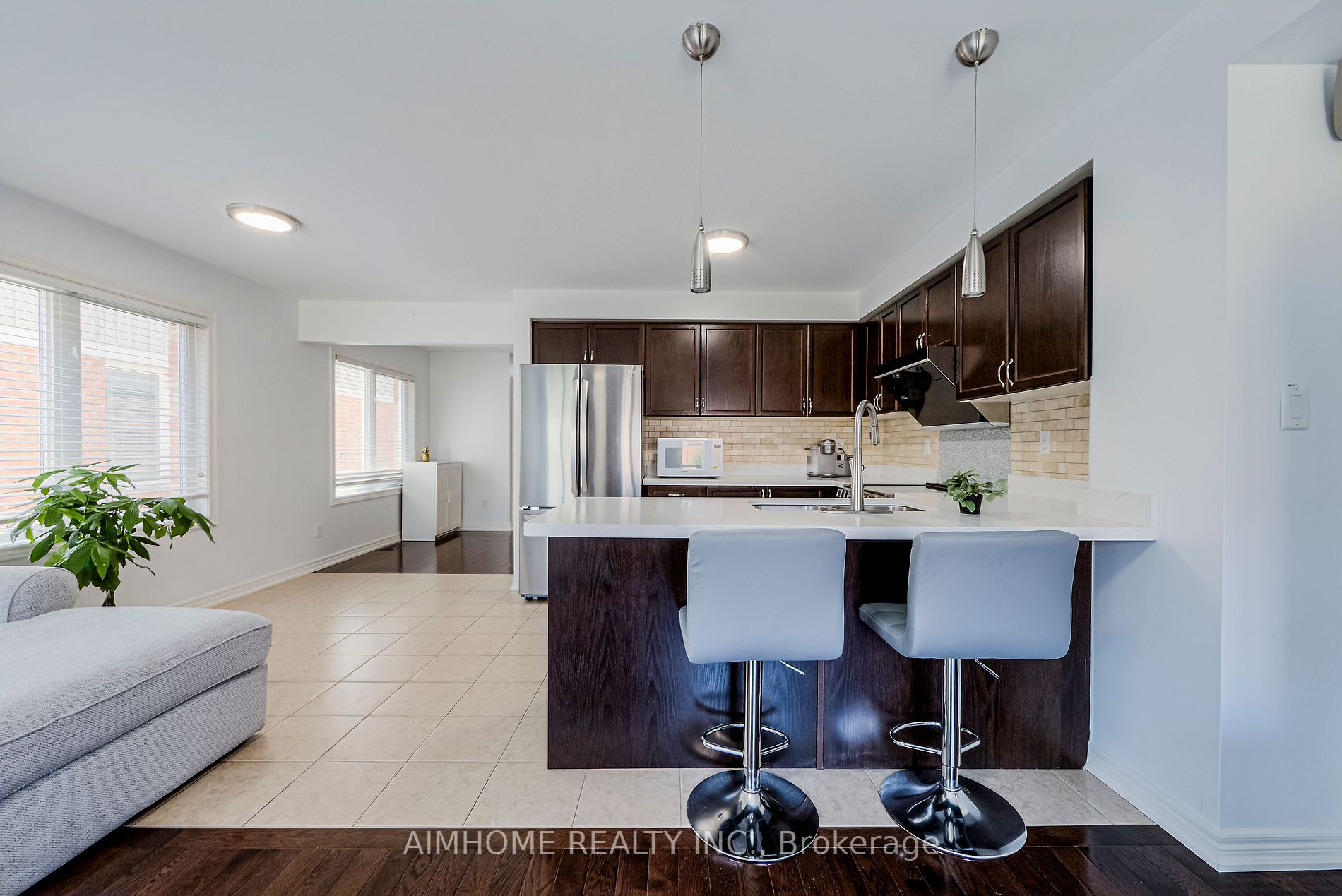 34 Meadowhawk Trail