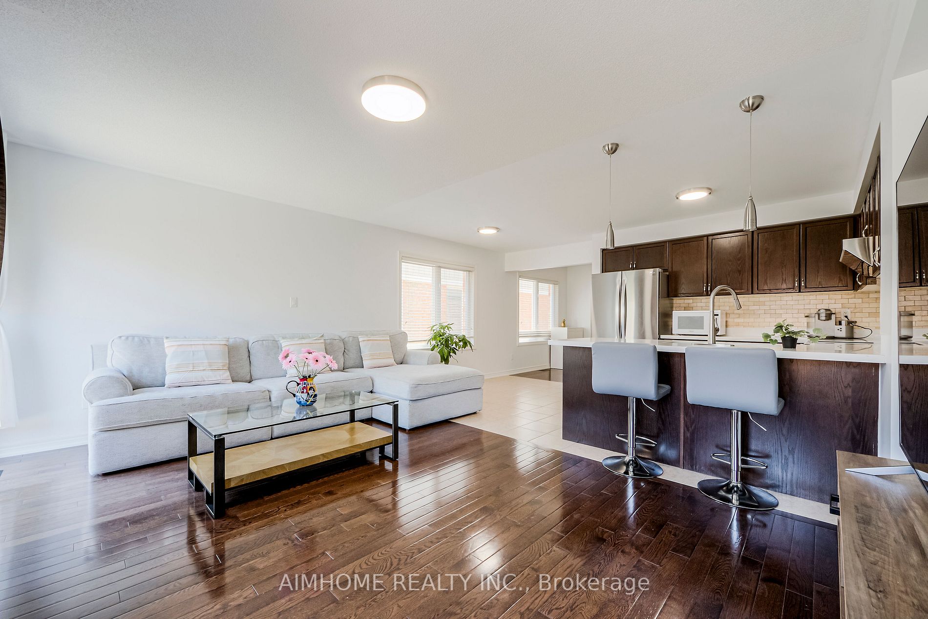 34 Meadowhawk Trail