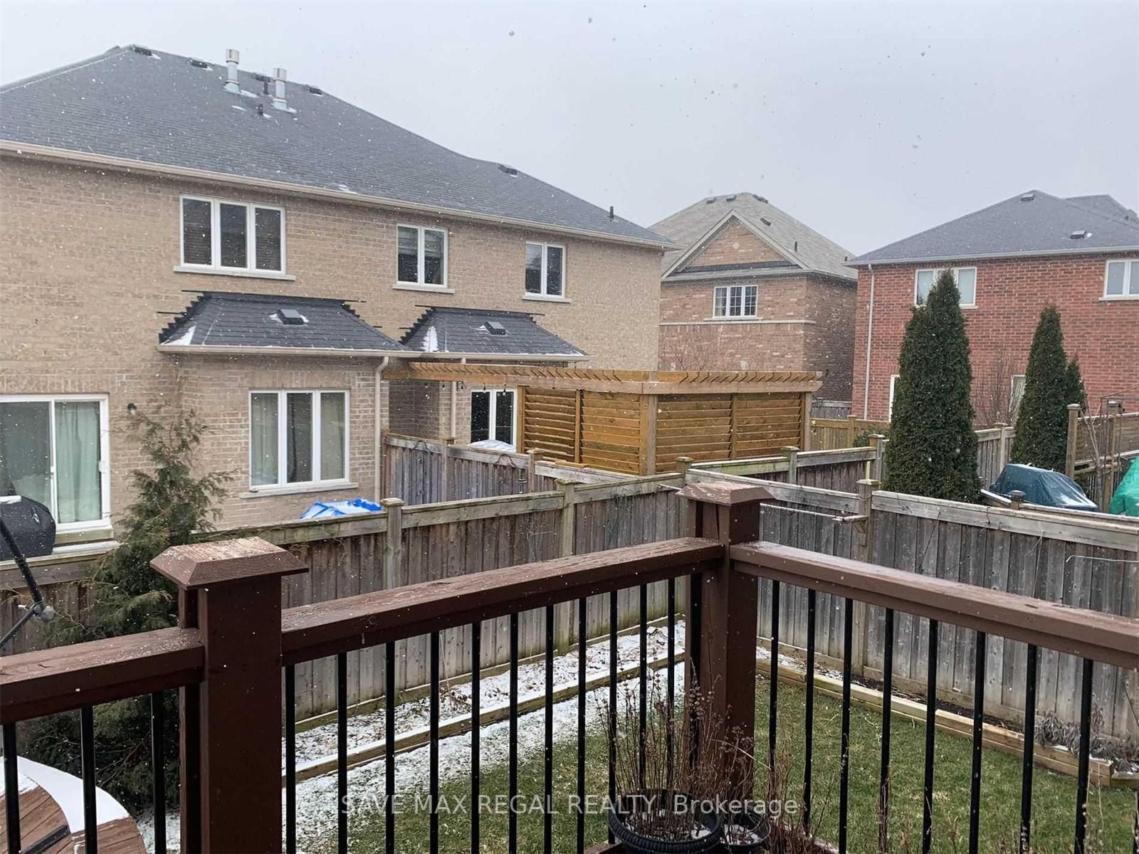 9 Lost Pond Cres