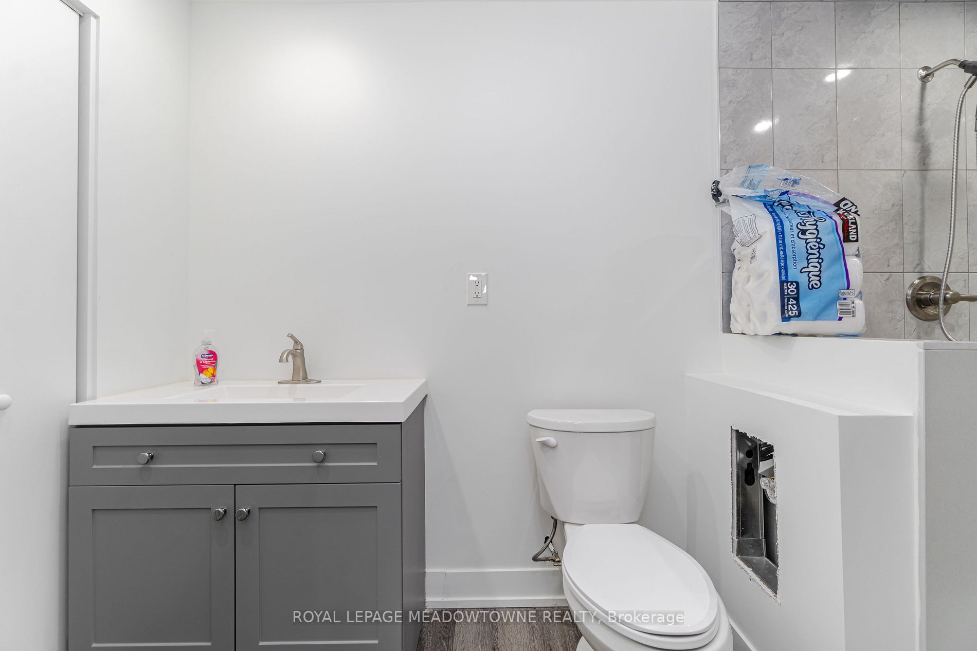 830 Rowntree Dairy Rd, #17