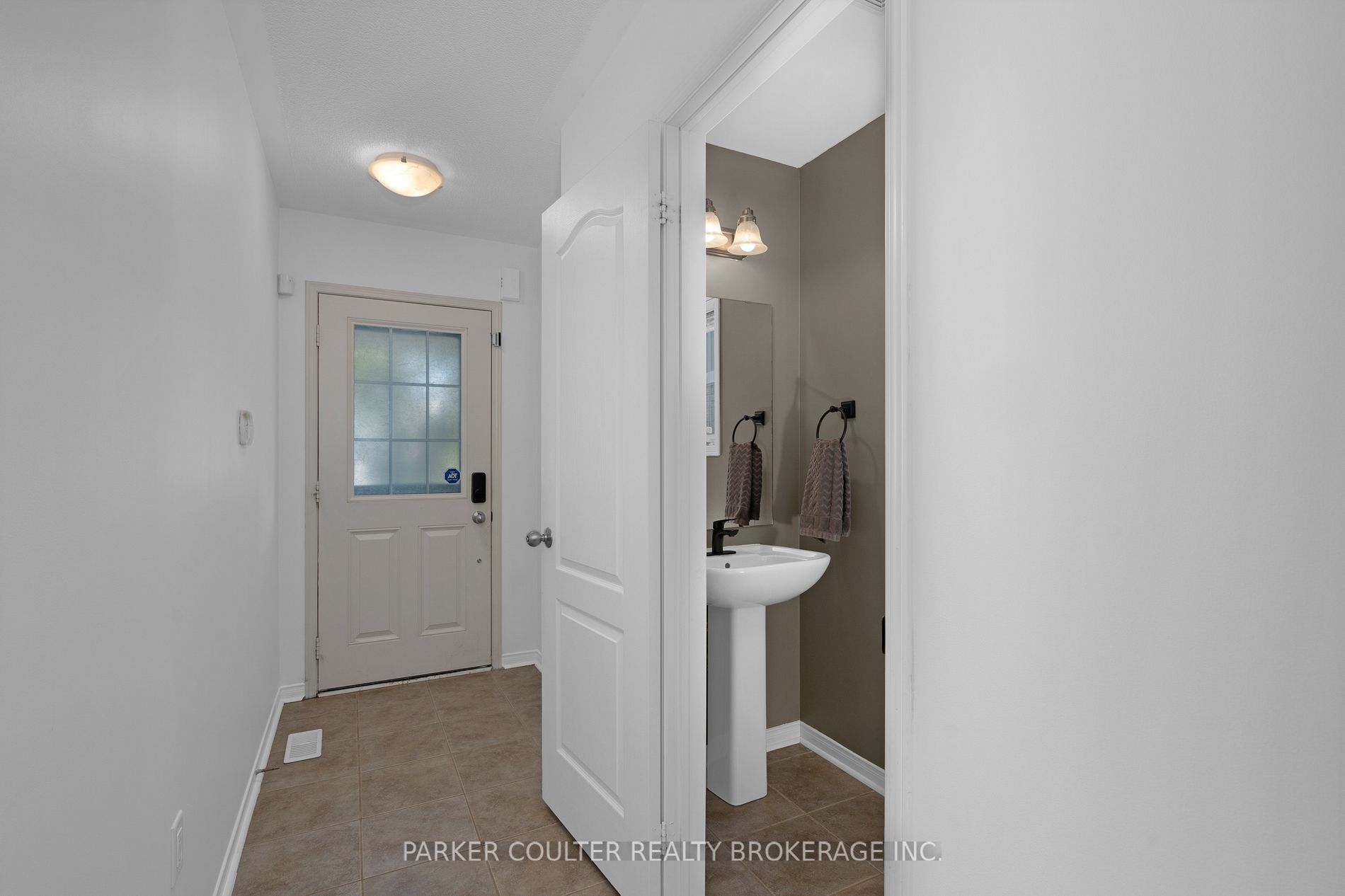70 Meadowhawk Trail