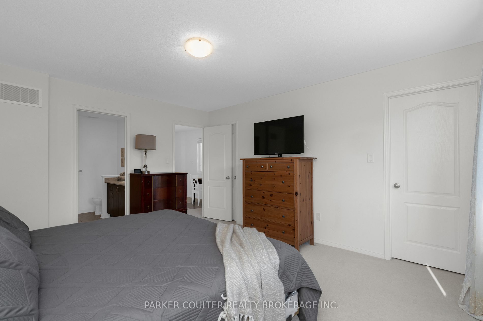 70 Meadowhawk Trail