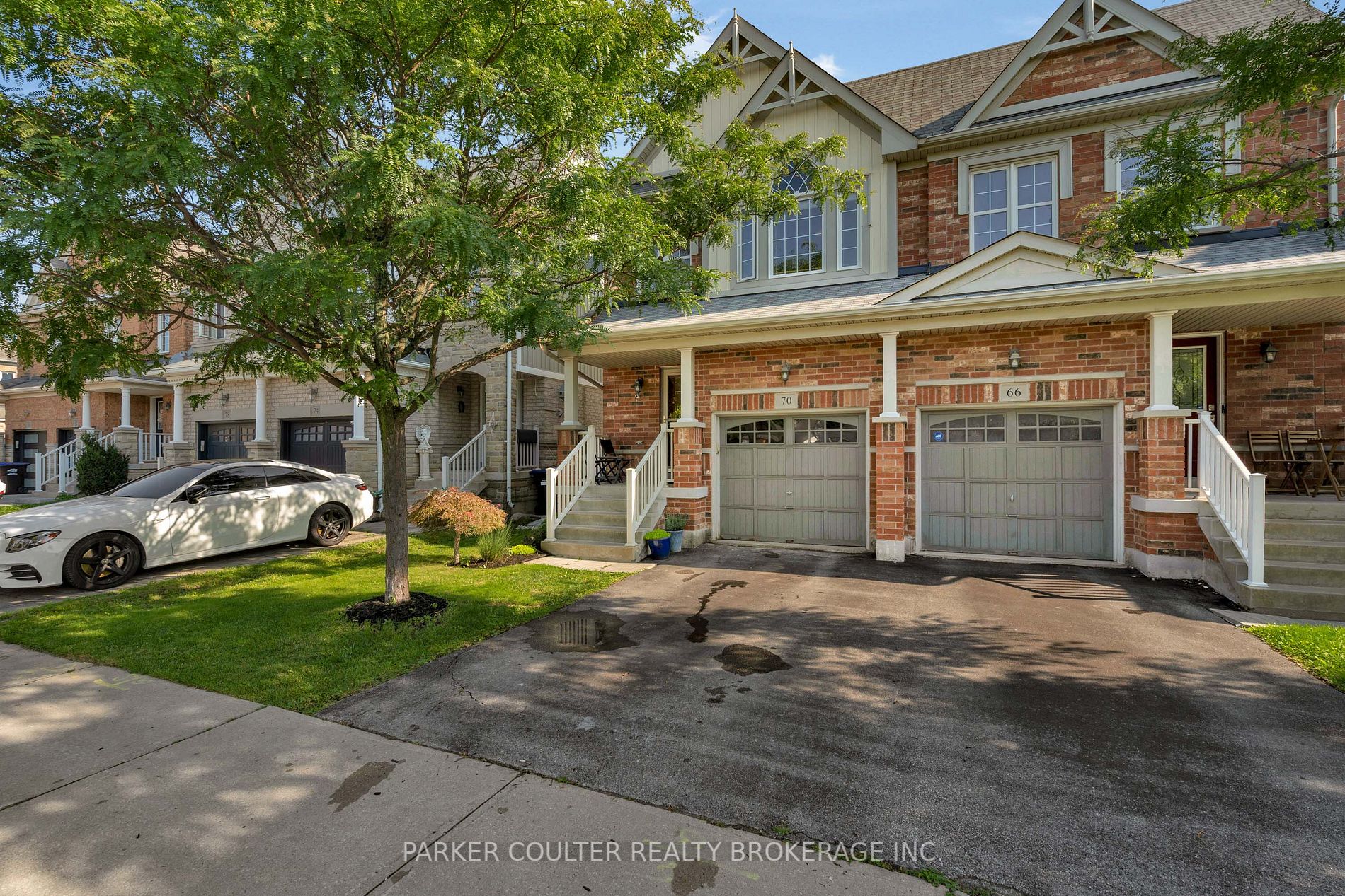 70 Meadowhawk Trail