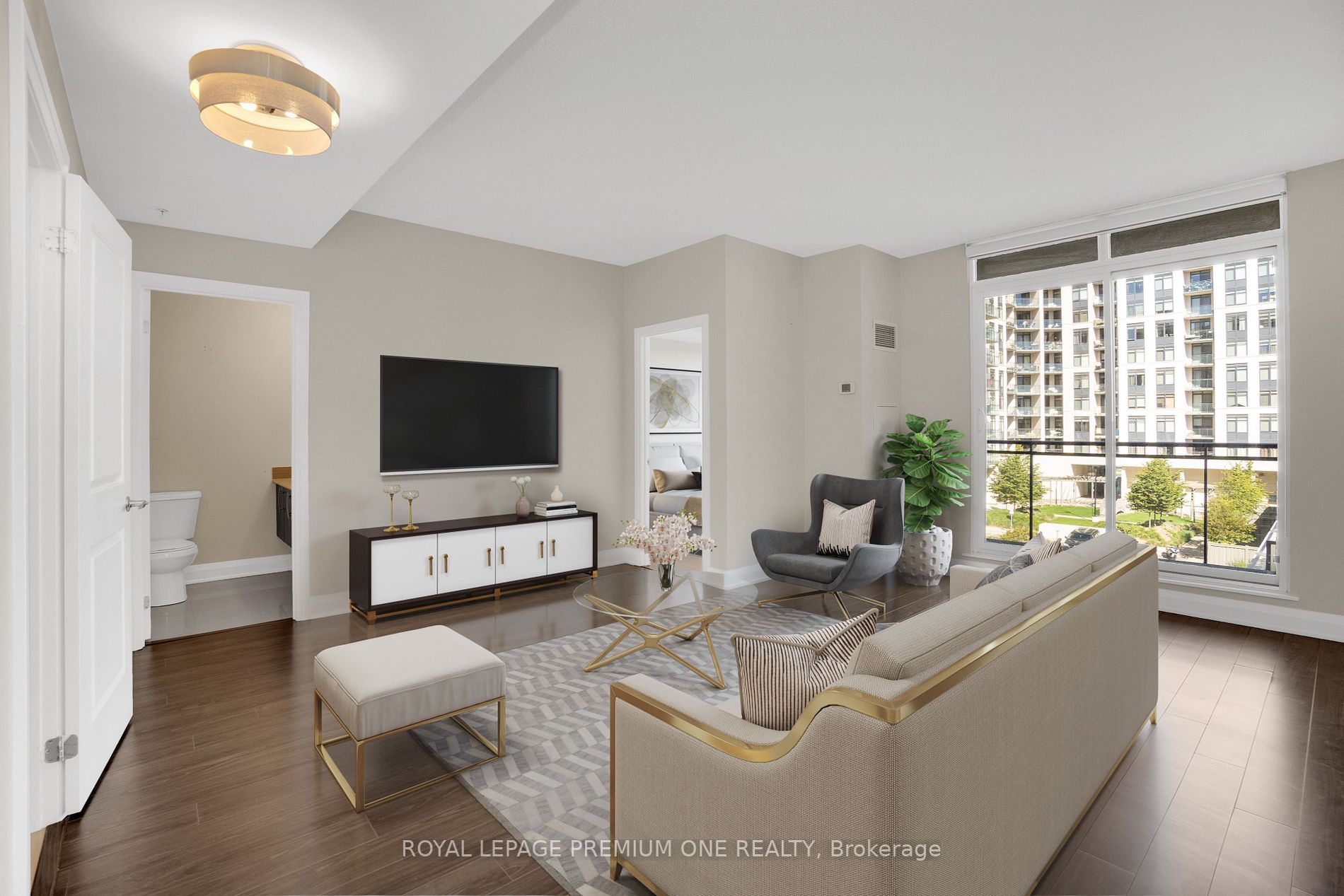 24 Woodstream Blvd, #310