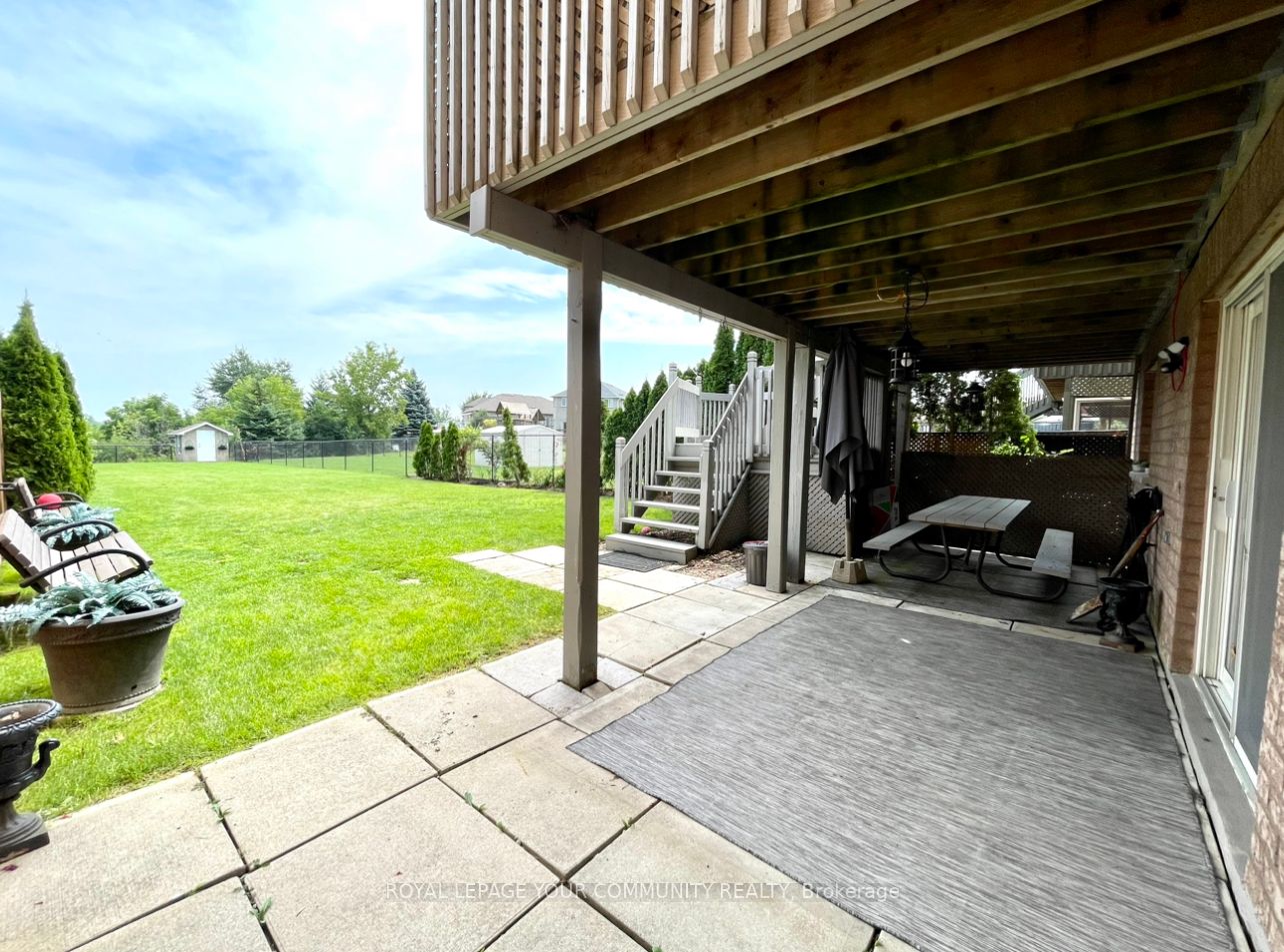 74 Royalpark Way