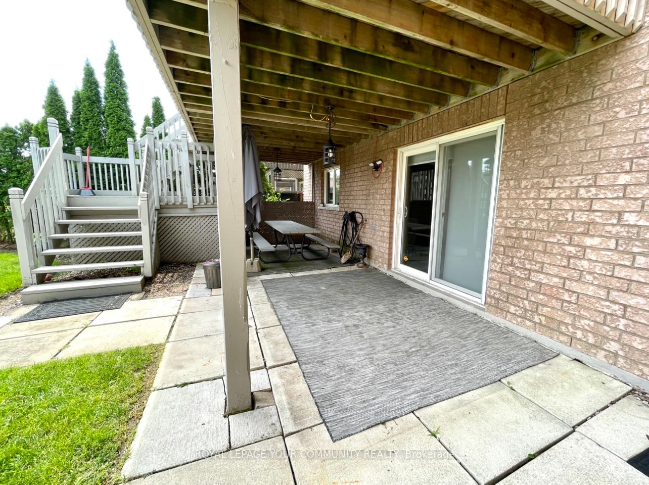 74 Royalpark Way