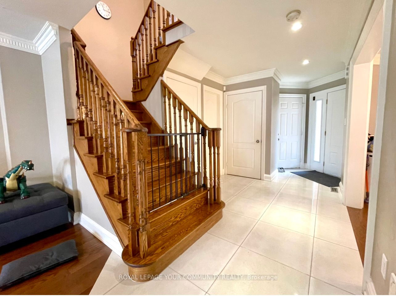74 Royalpark Way