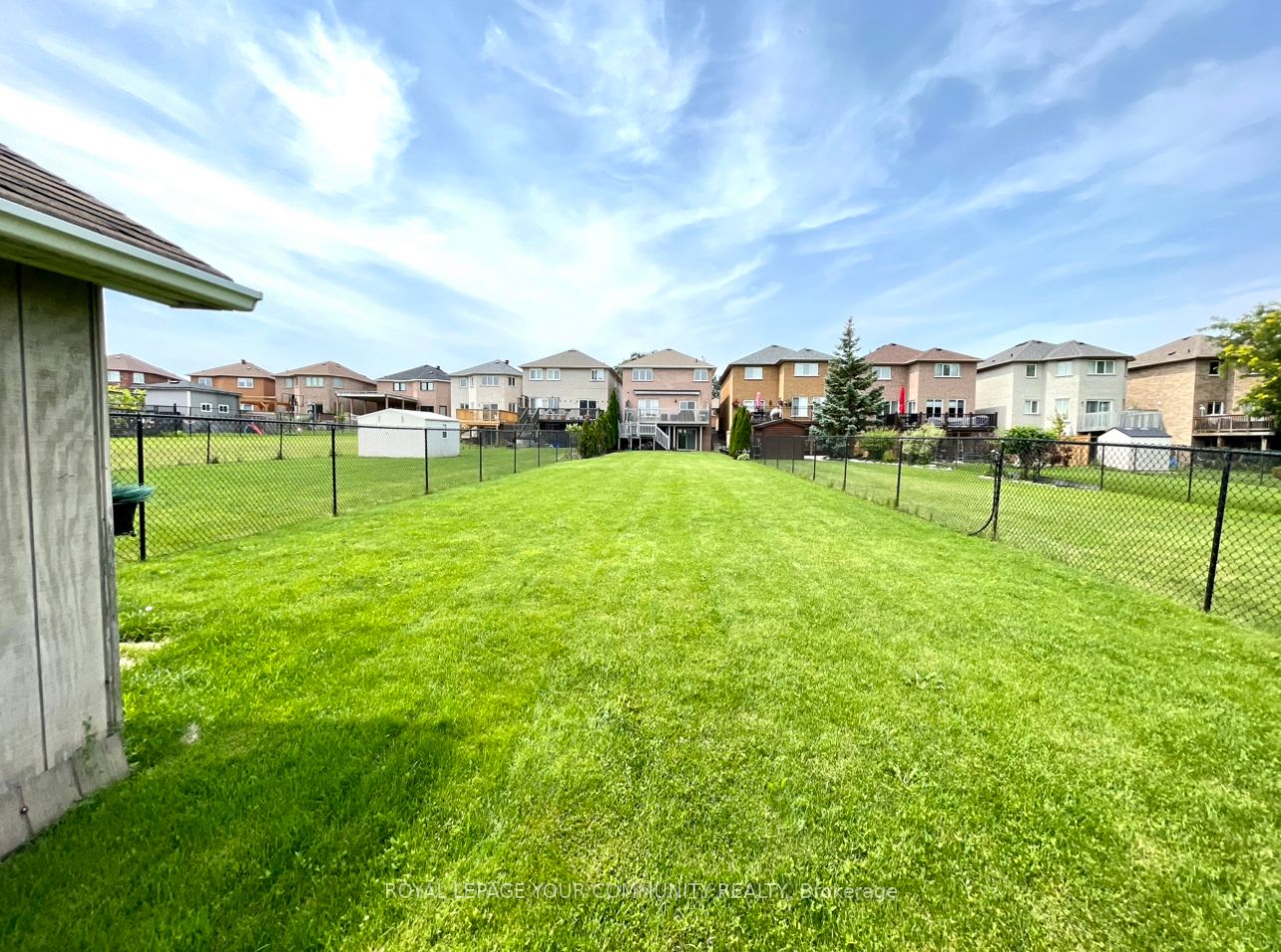 74 Royalpark Way