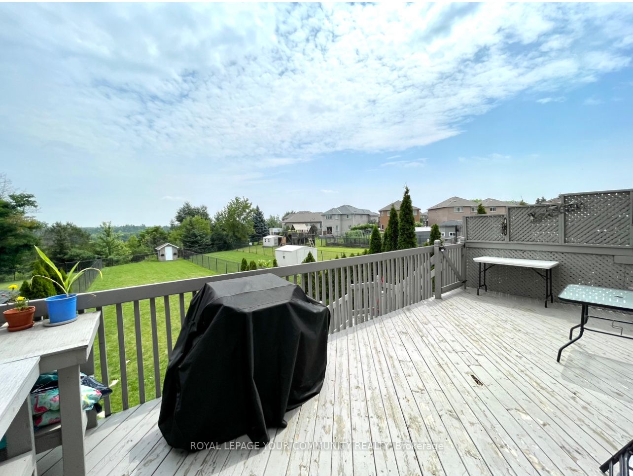 74 Royalpark Way