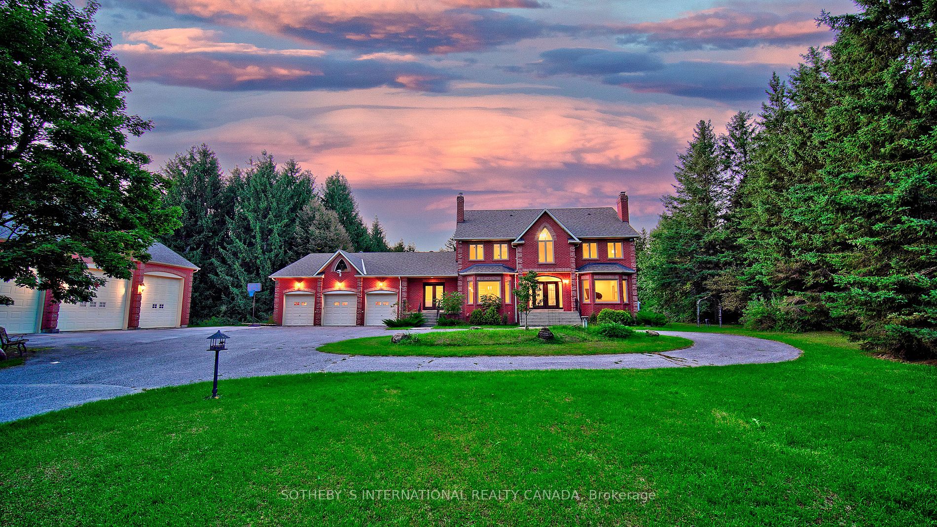452 Feasby Rd