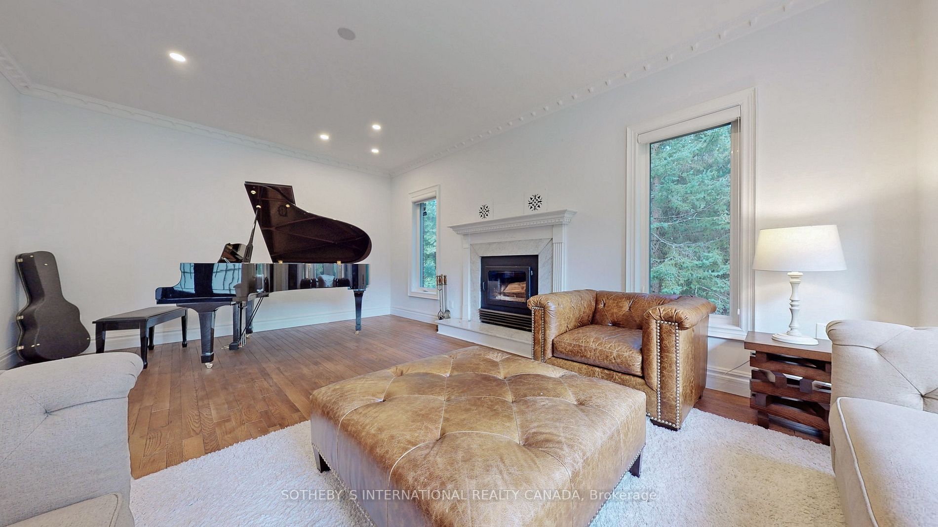 452 Feasby Rd