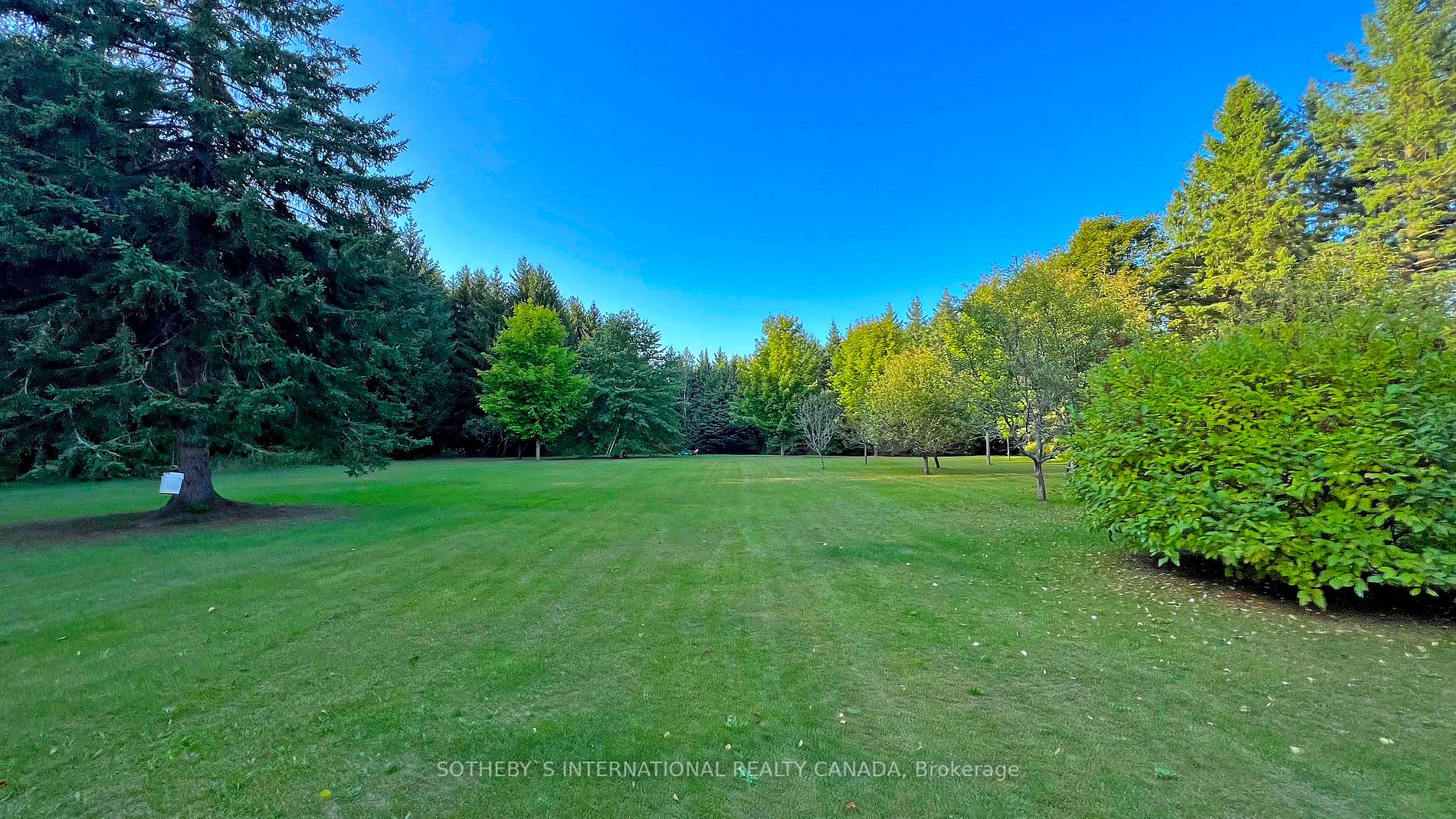 452 Feasby Rd