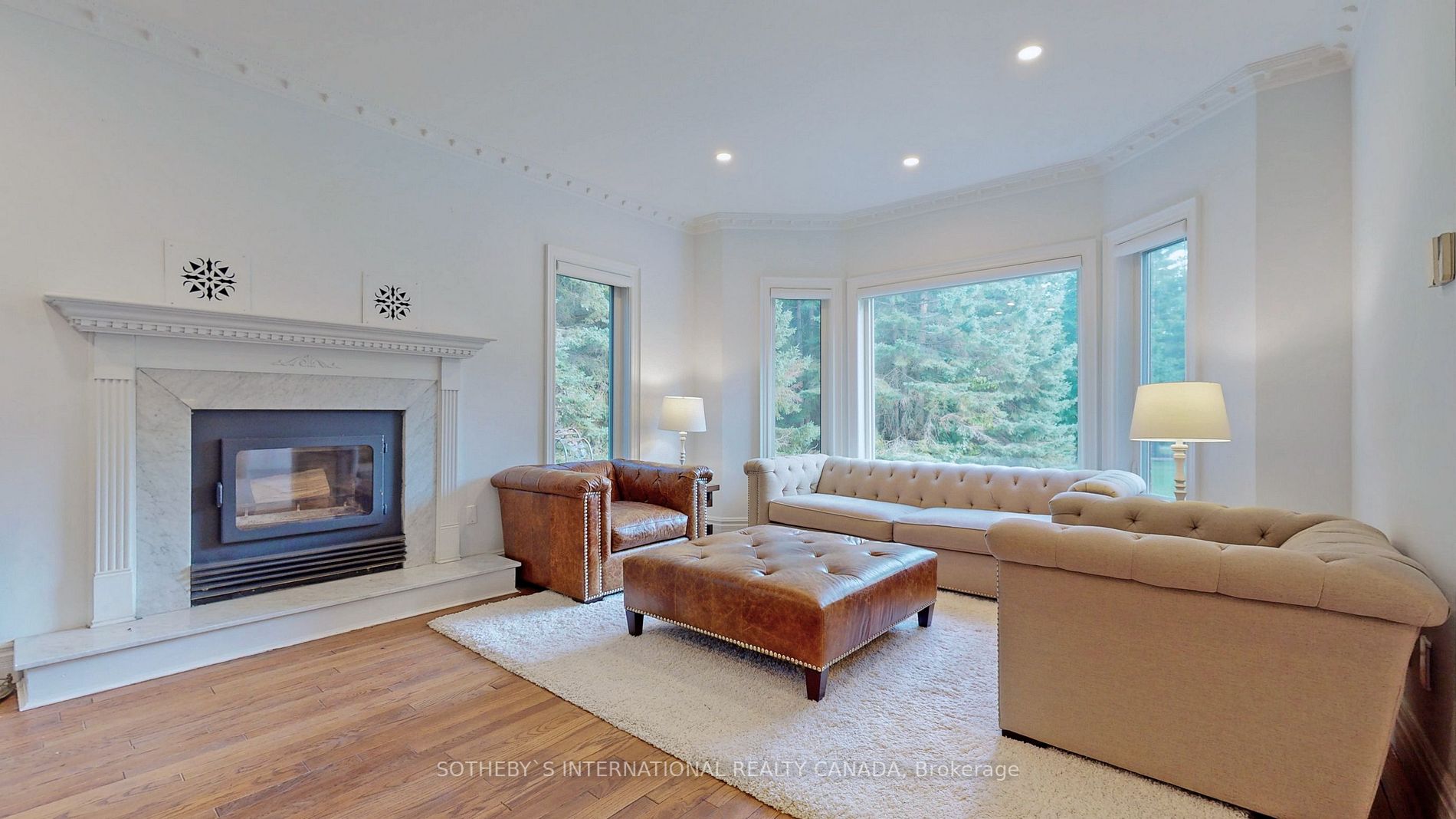 452 Feasby Rd