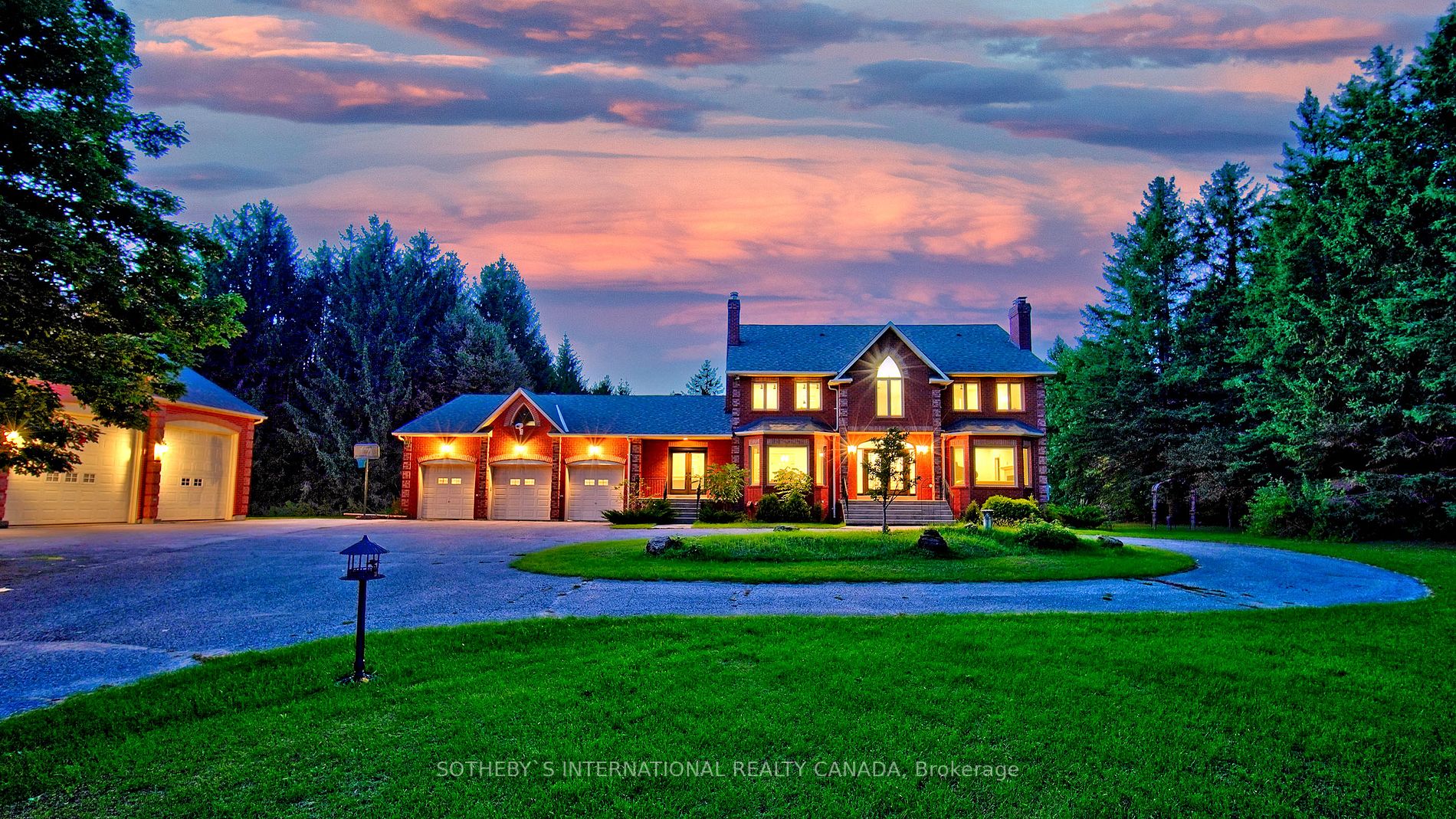 452 Feasby Rd