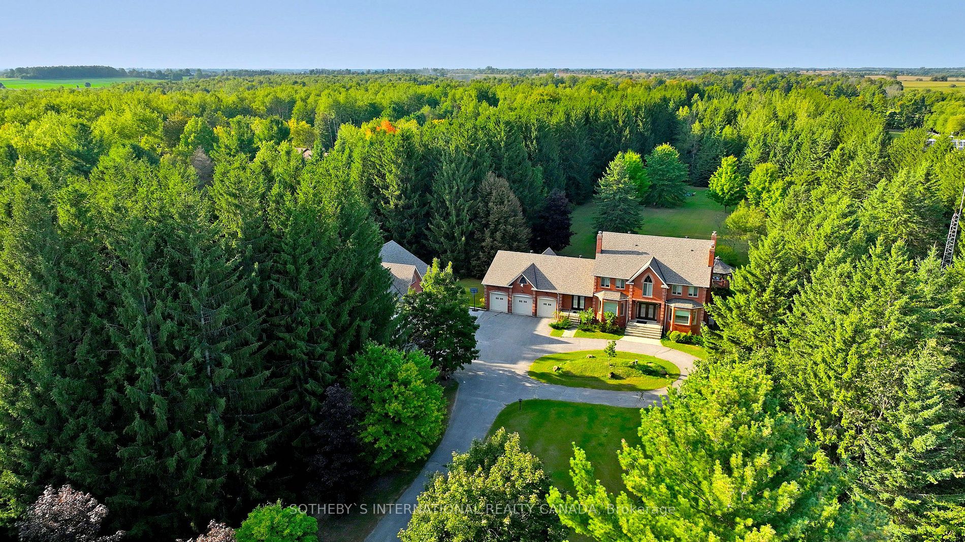 452 Feasby Rd