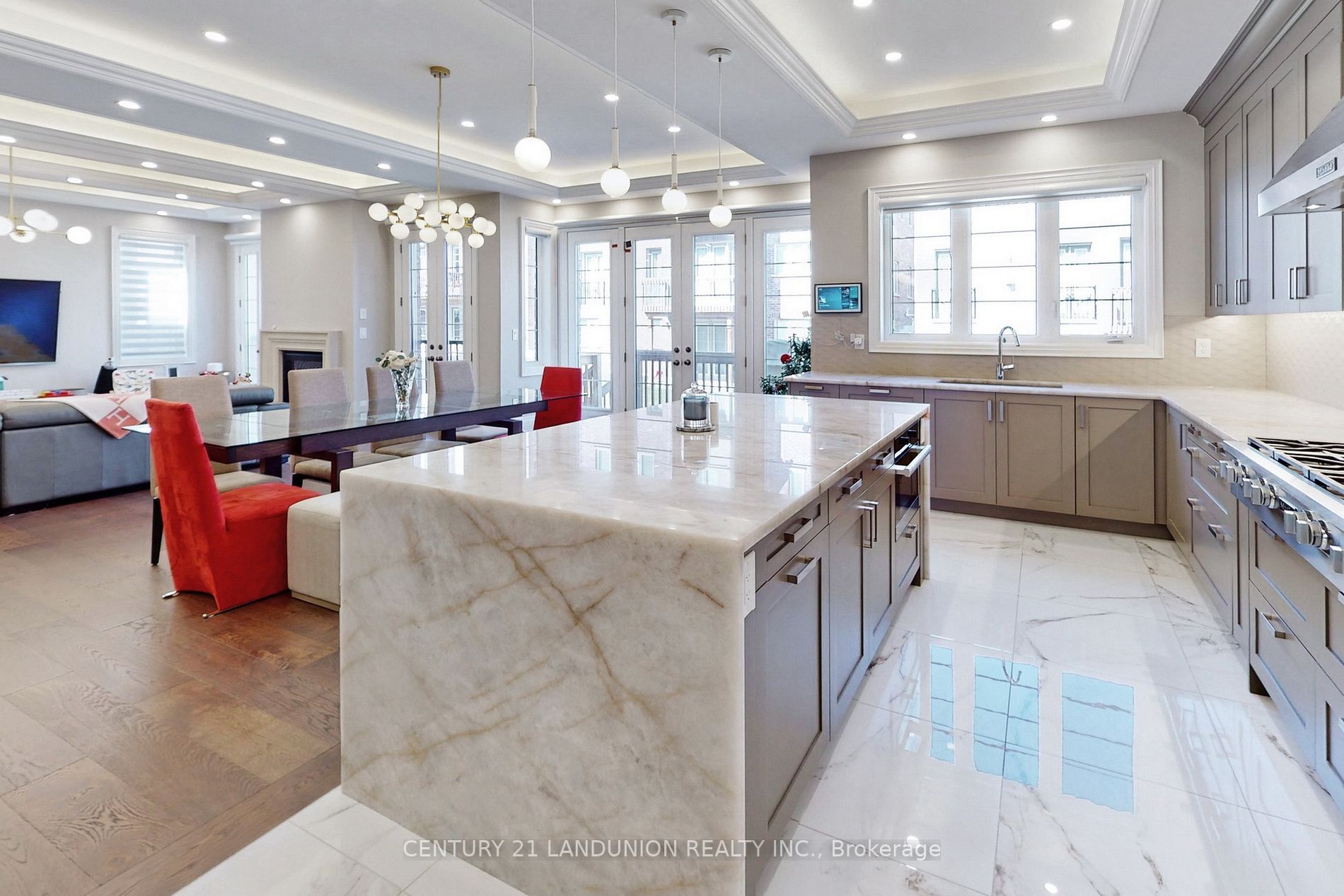 22 Conger St