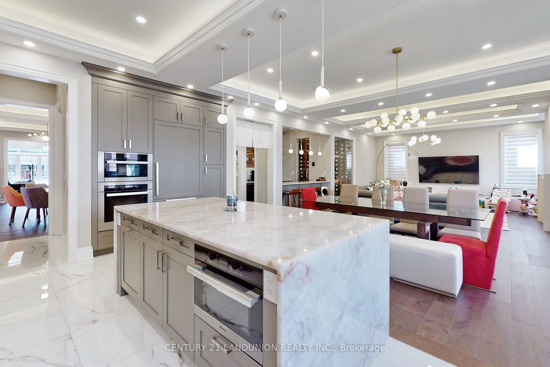 22 Conger St