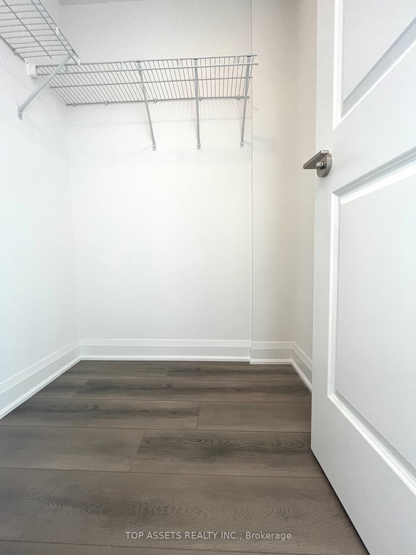 10 Gatineau Drive #1004