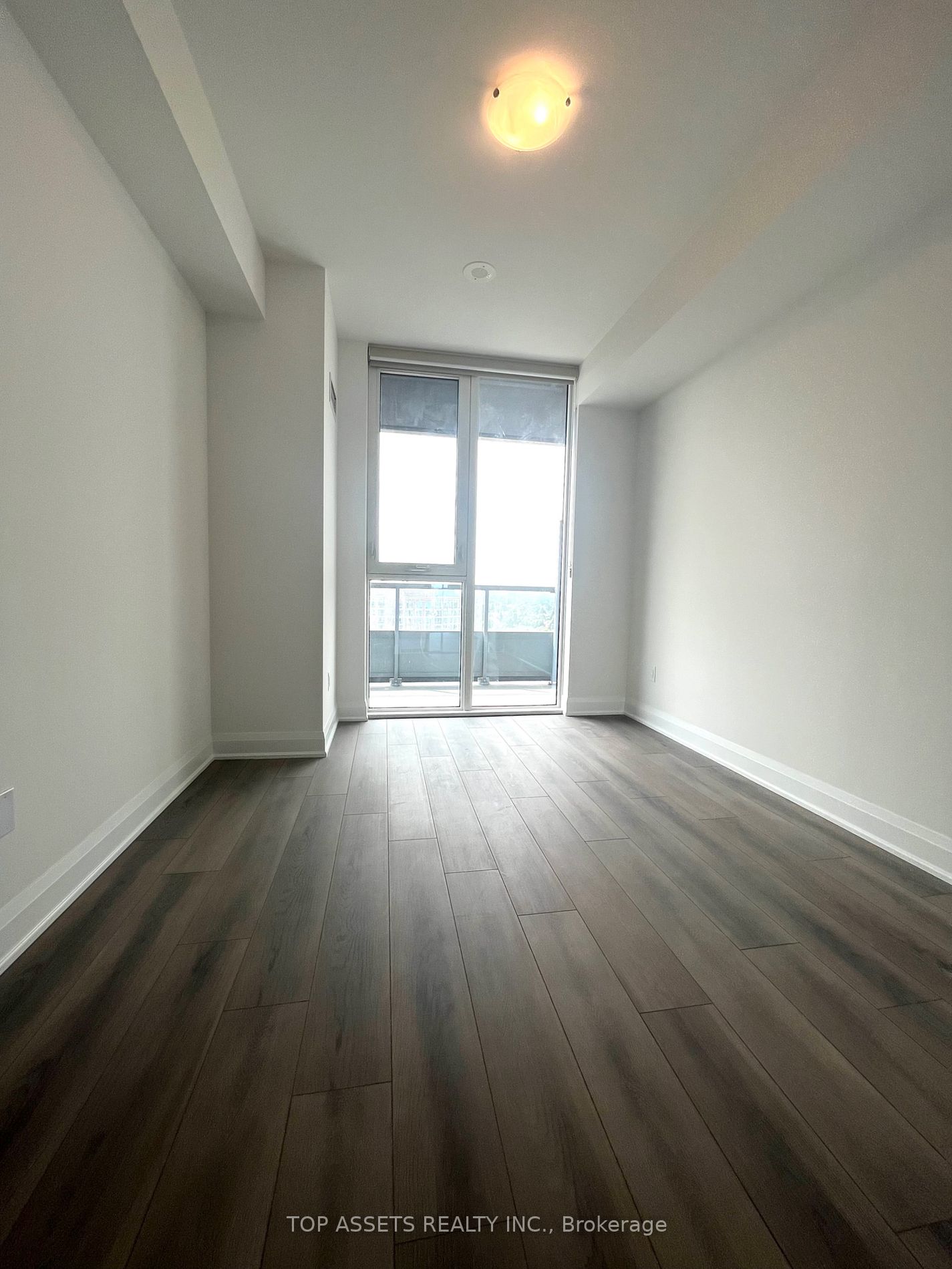 10 Gatineau Drive #1004