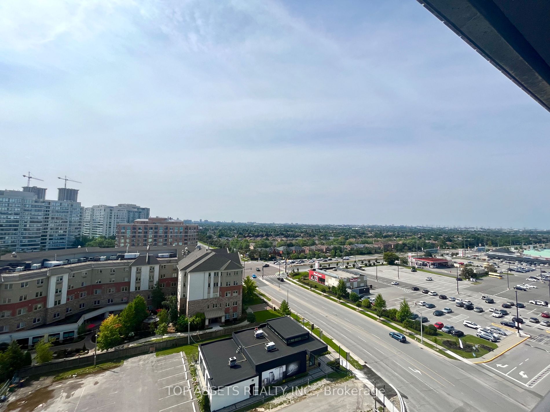 10 Gatineau Drive #1004
