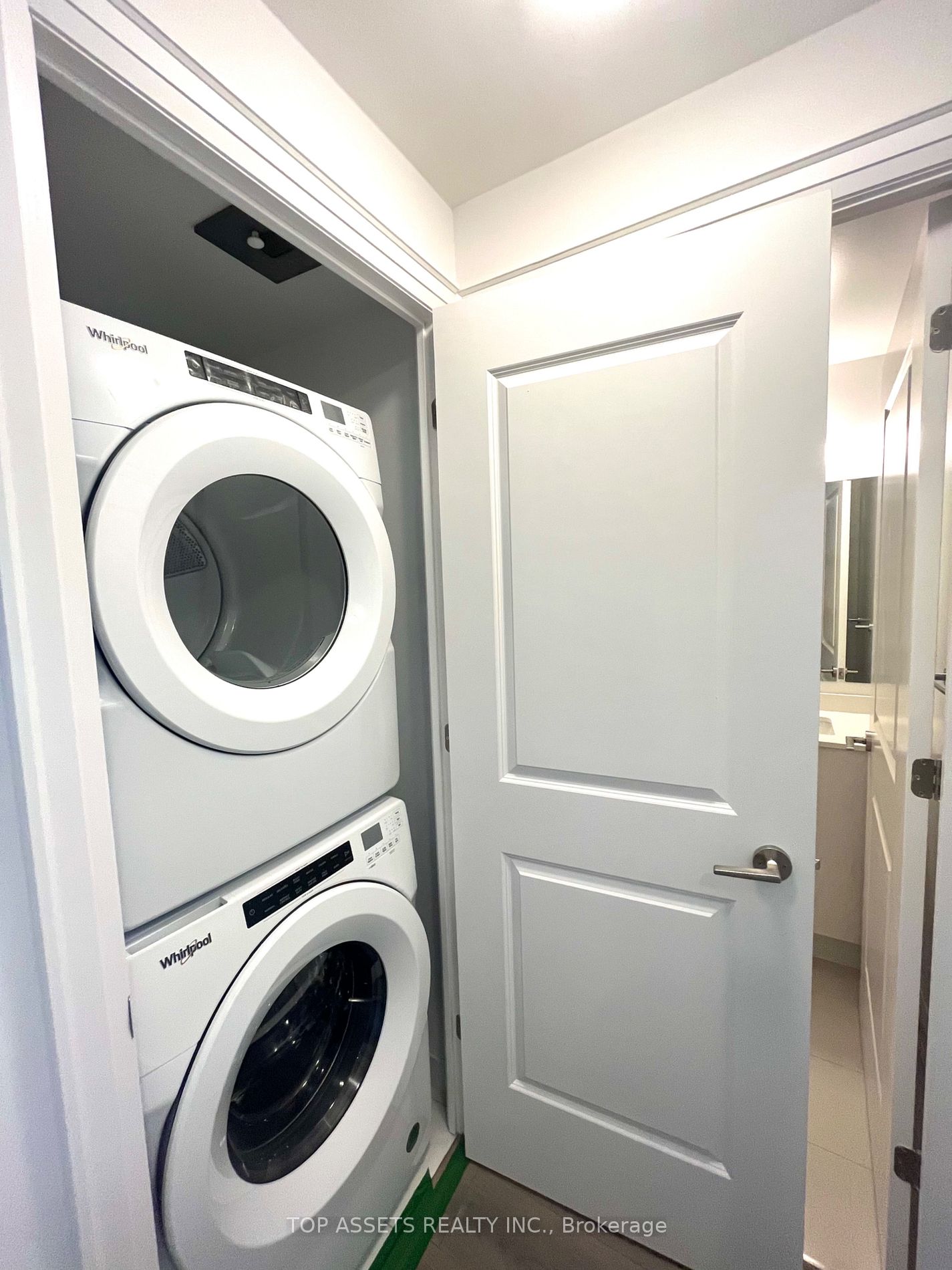 10 Gatineau Drive #1004
