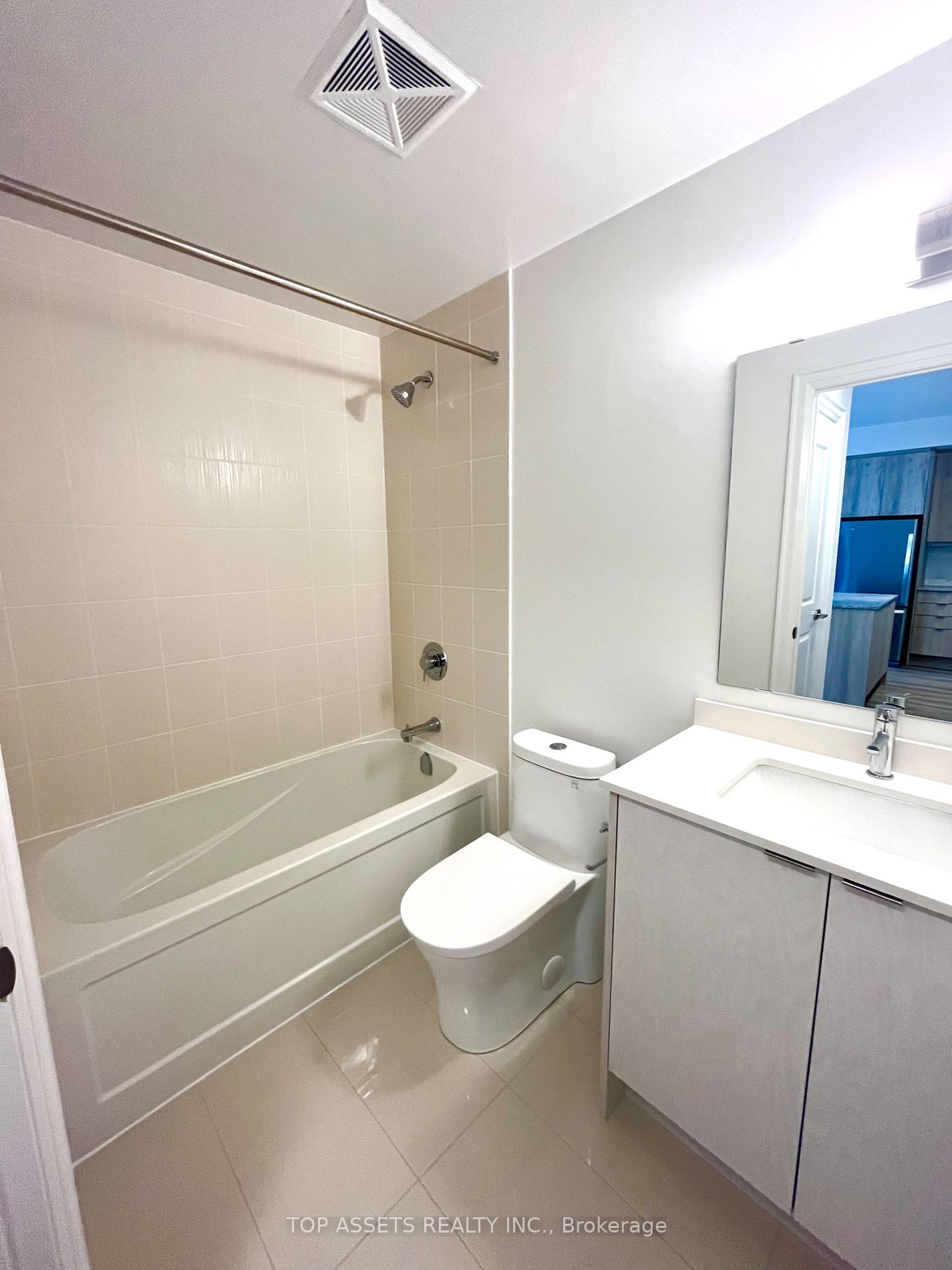 10 Gatineau Drive #1004
