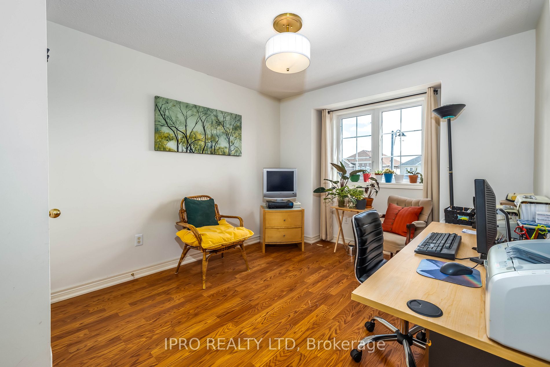 120 Canada Dr