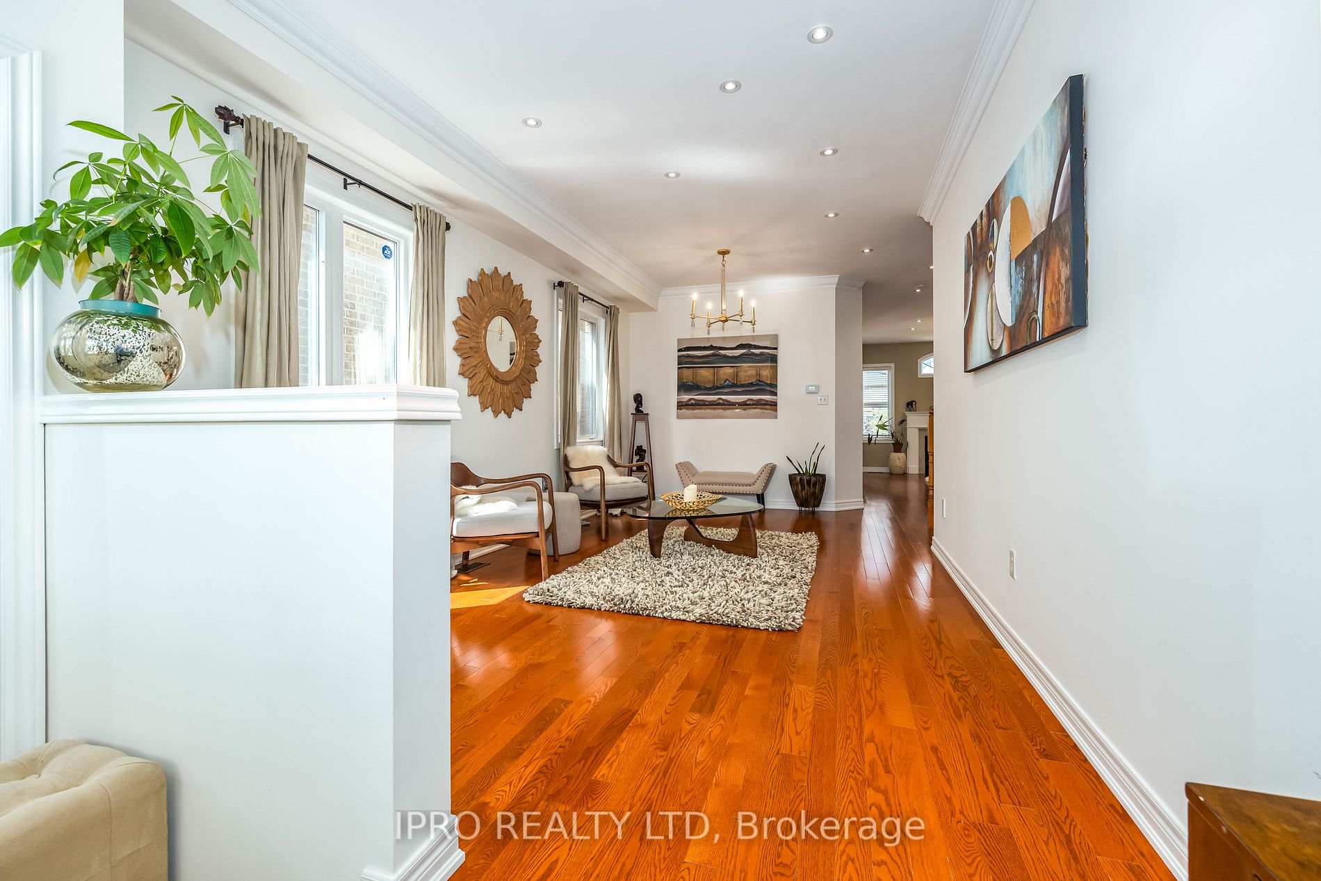 120 Canada Dr