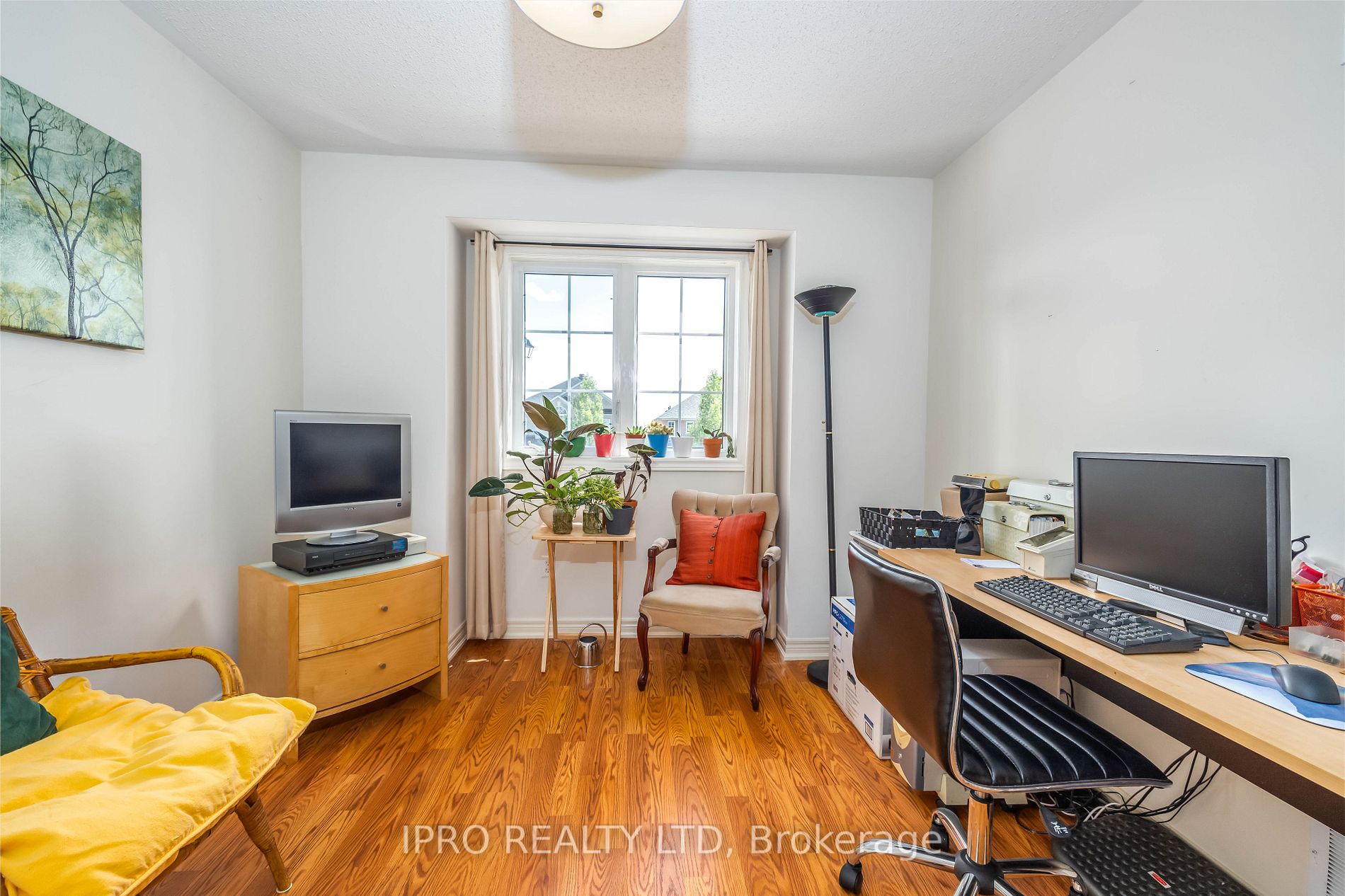 120 Canada Dr
