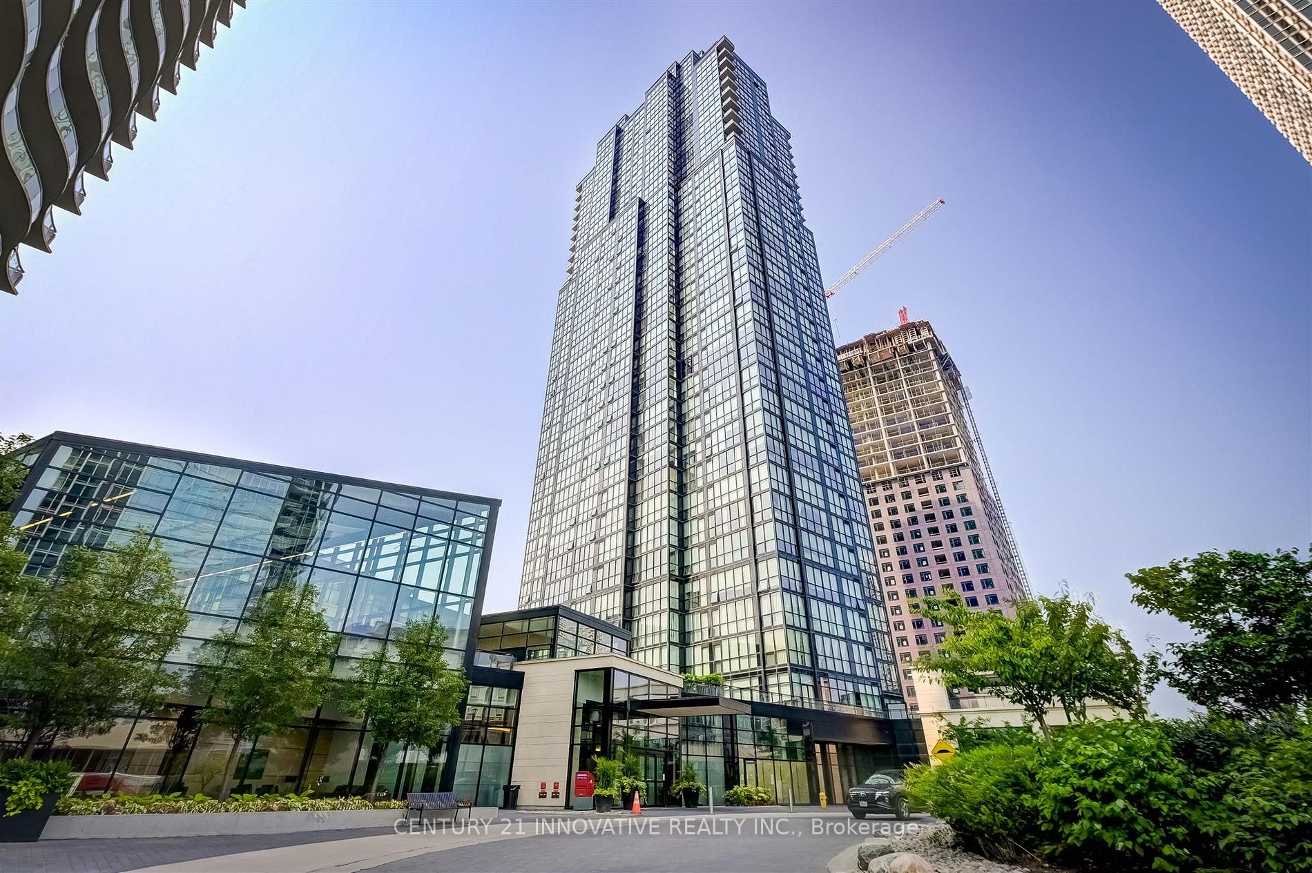 2910 Highway 7 Road W, #2102