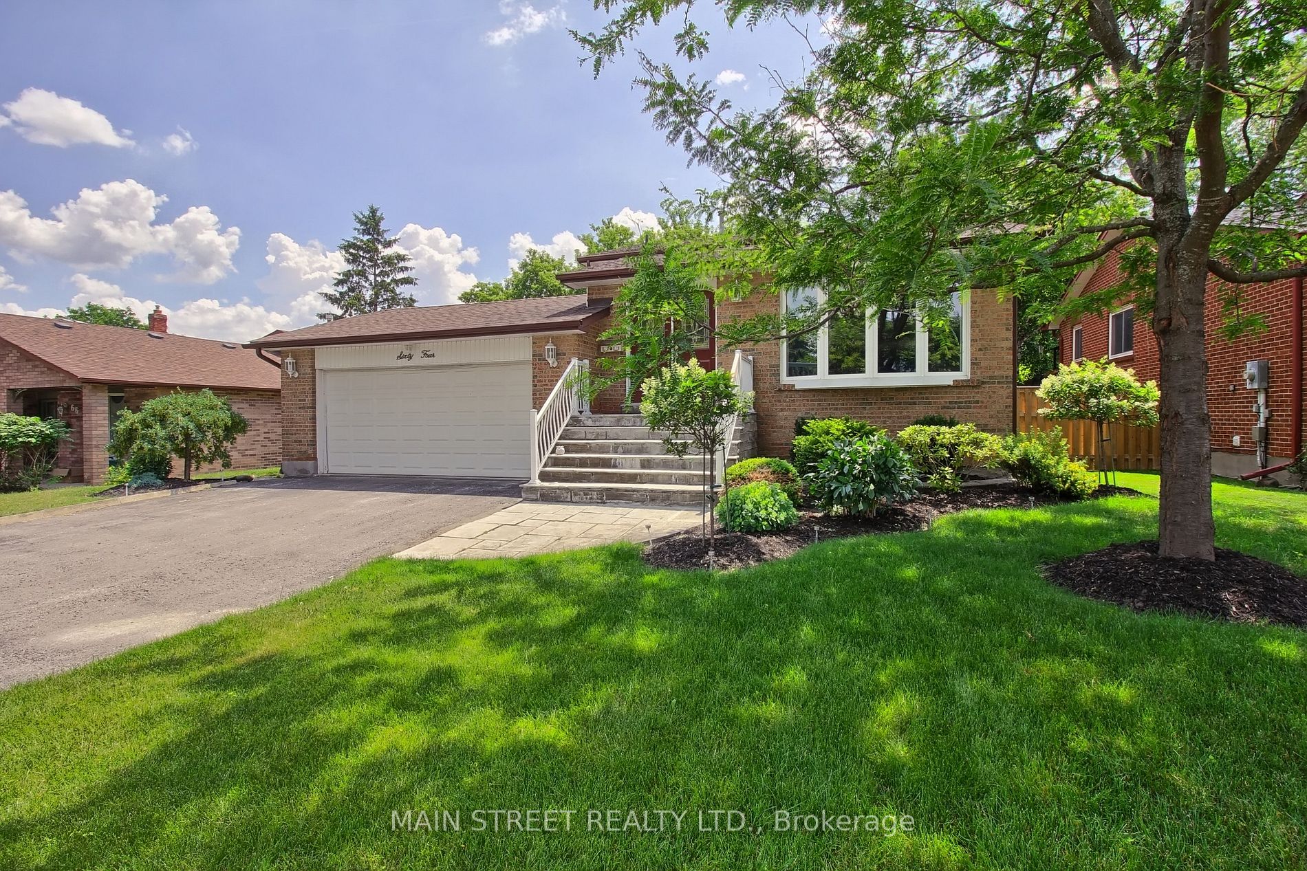 64 Cardinal Cres